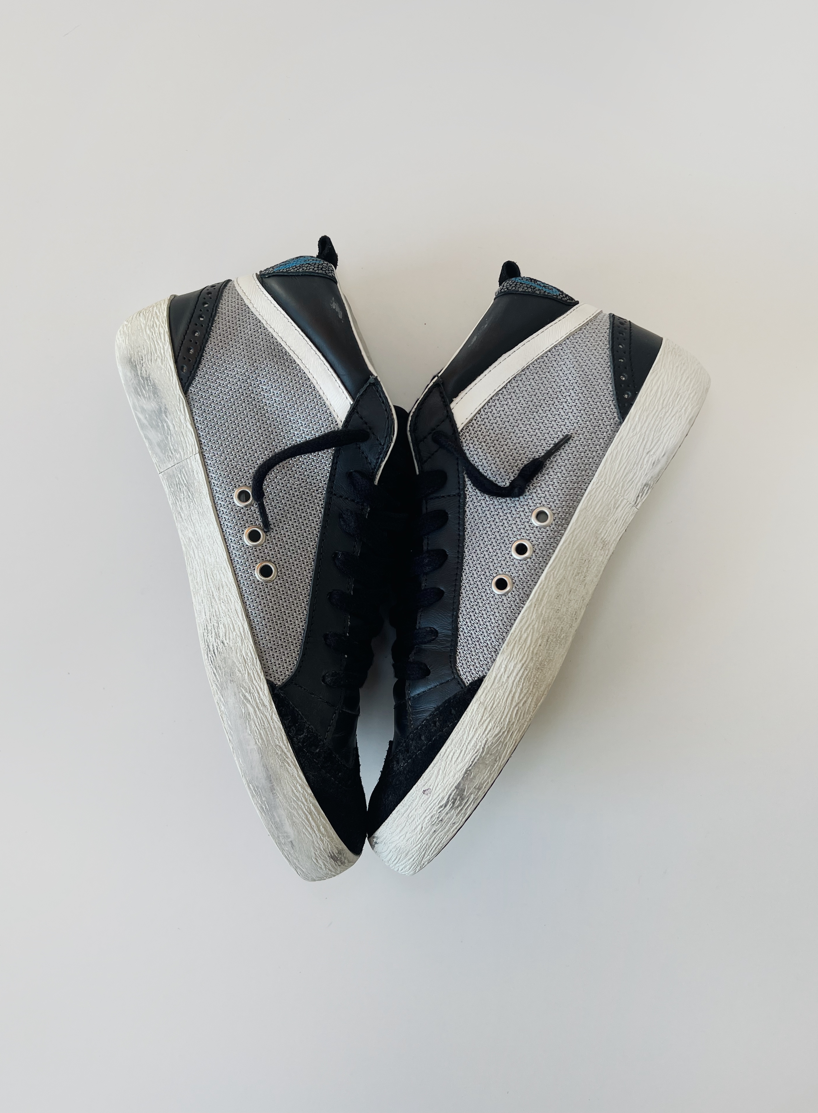 Mid Star Black & Grey