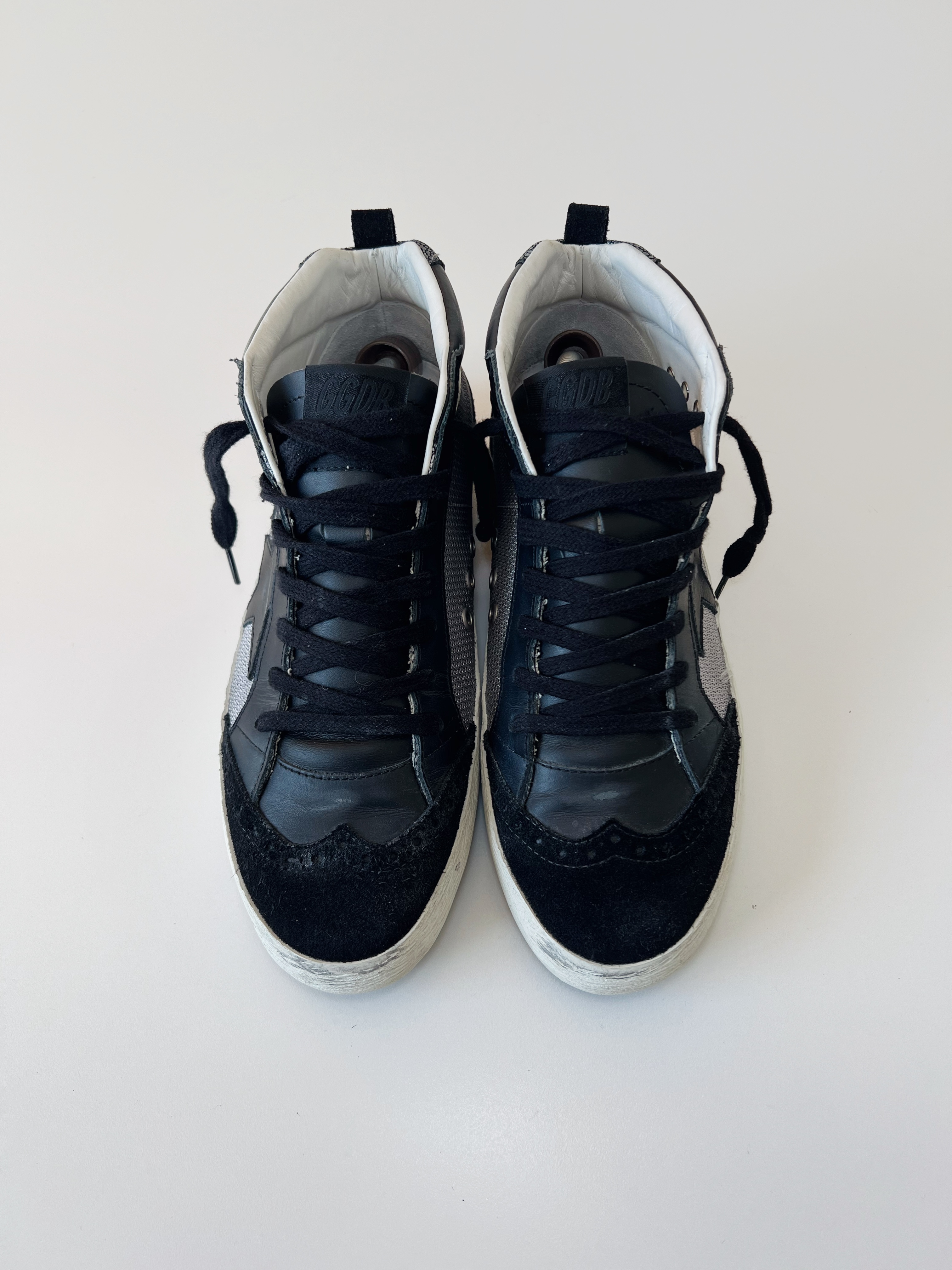 Mid Star Black & Grey