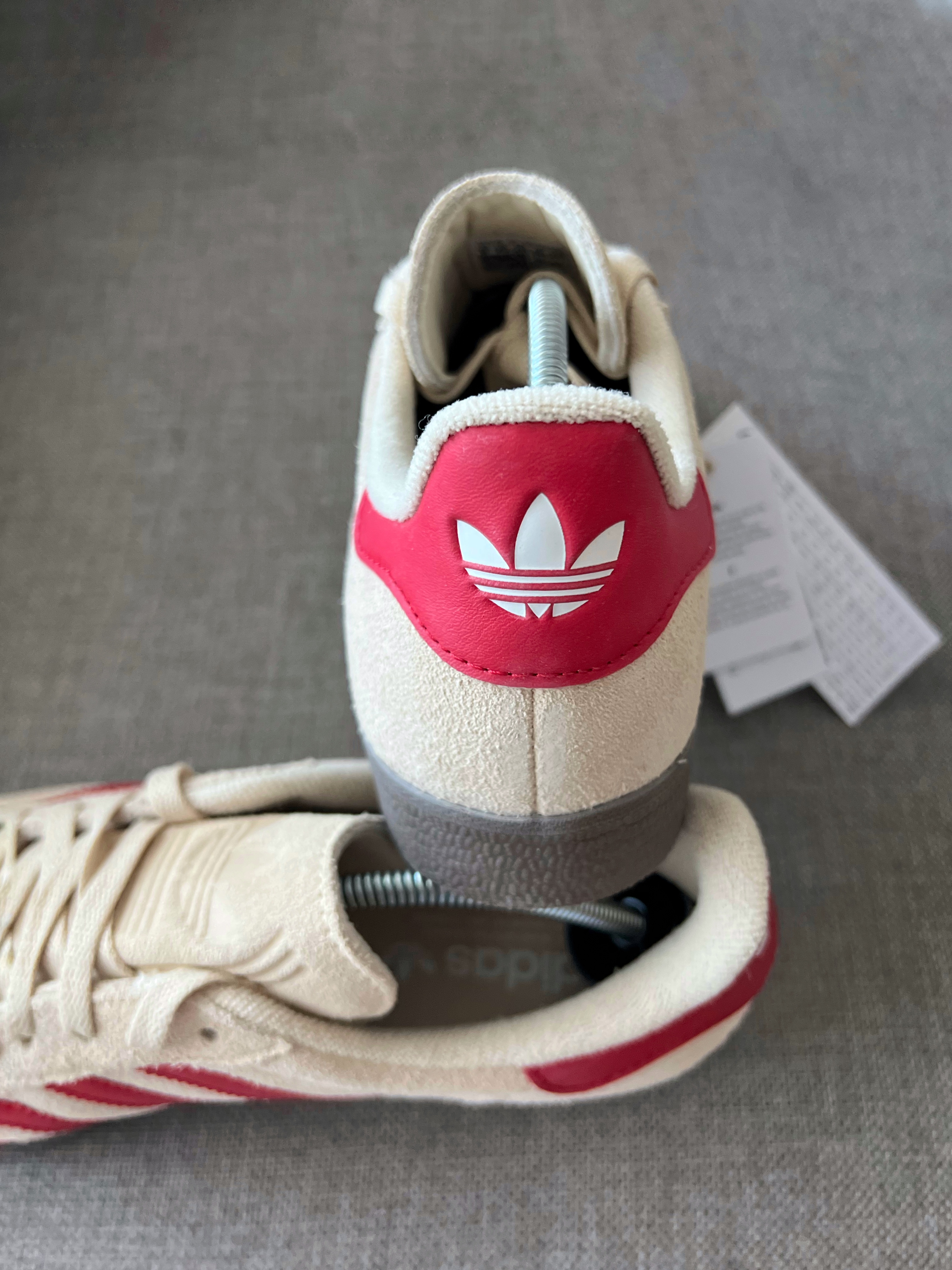 Adidas Gazelle Beige & Red OG