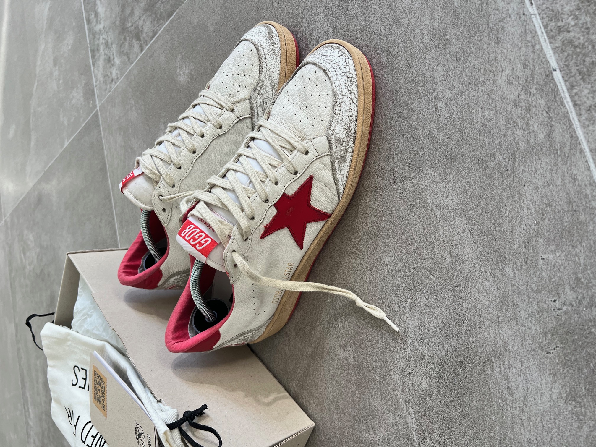 Golden Goose Ball Star White & Red