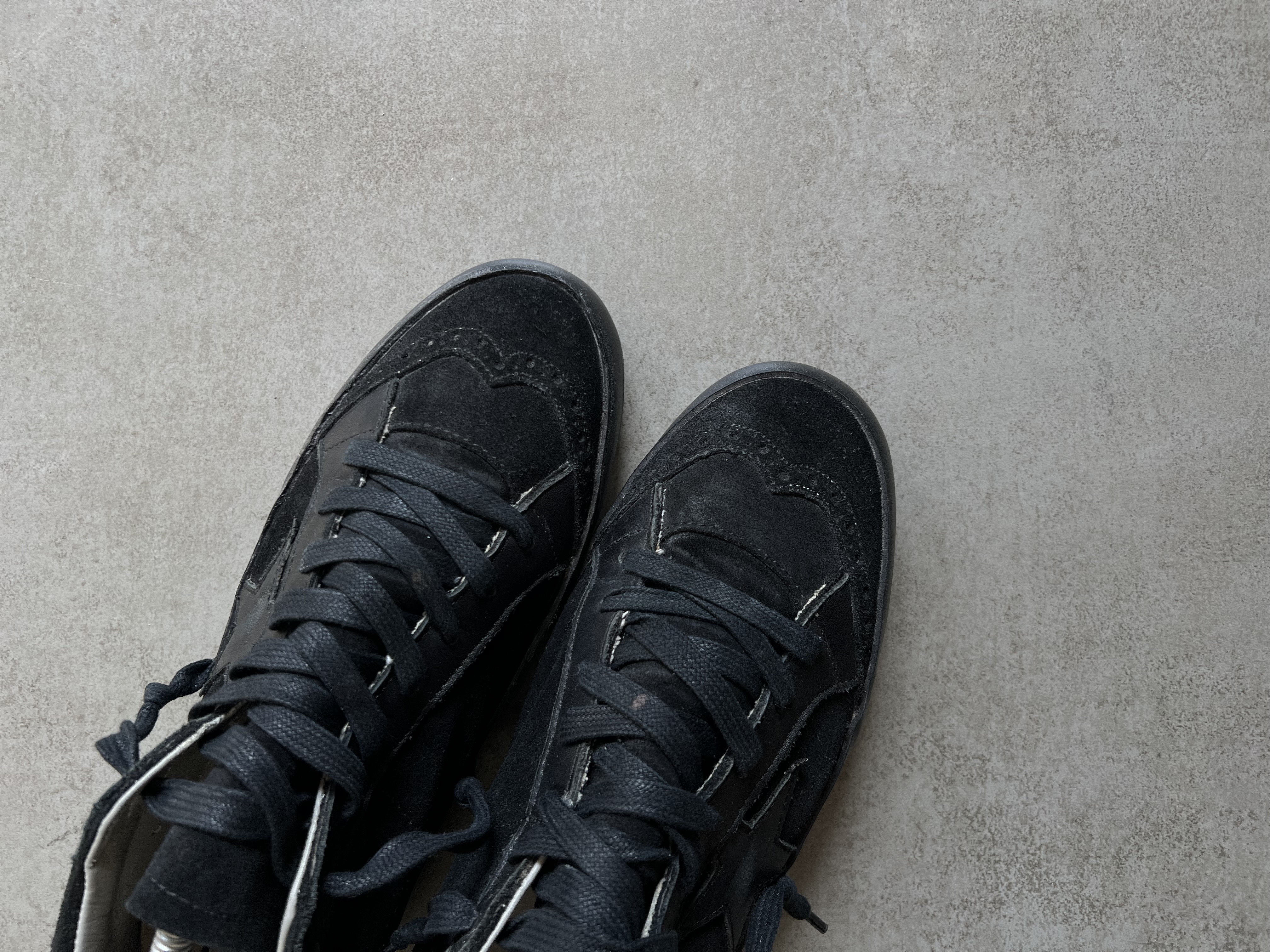 All Black Mid Star