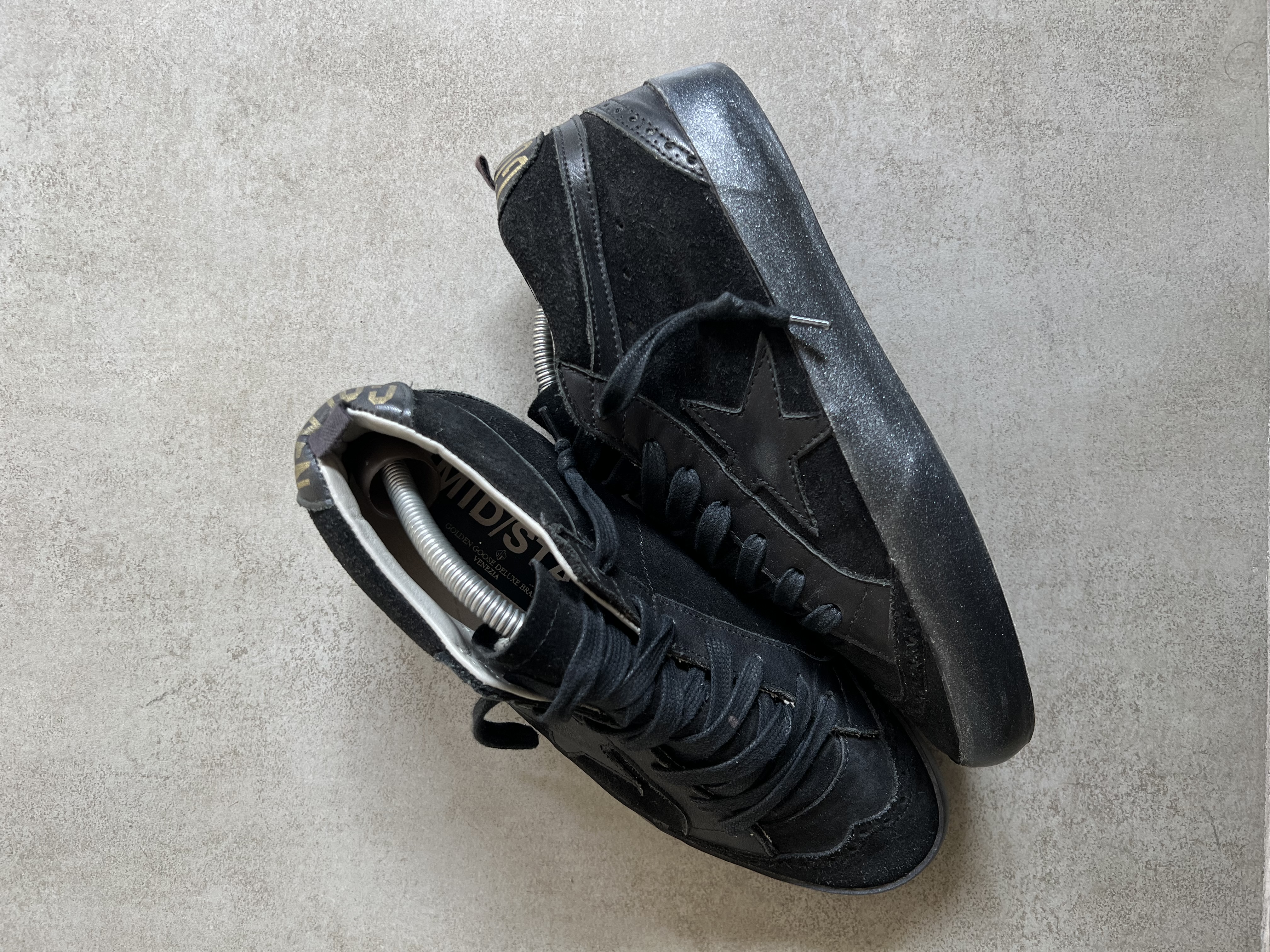 All Black Mid Star