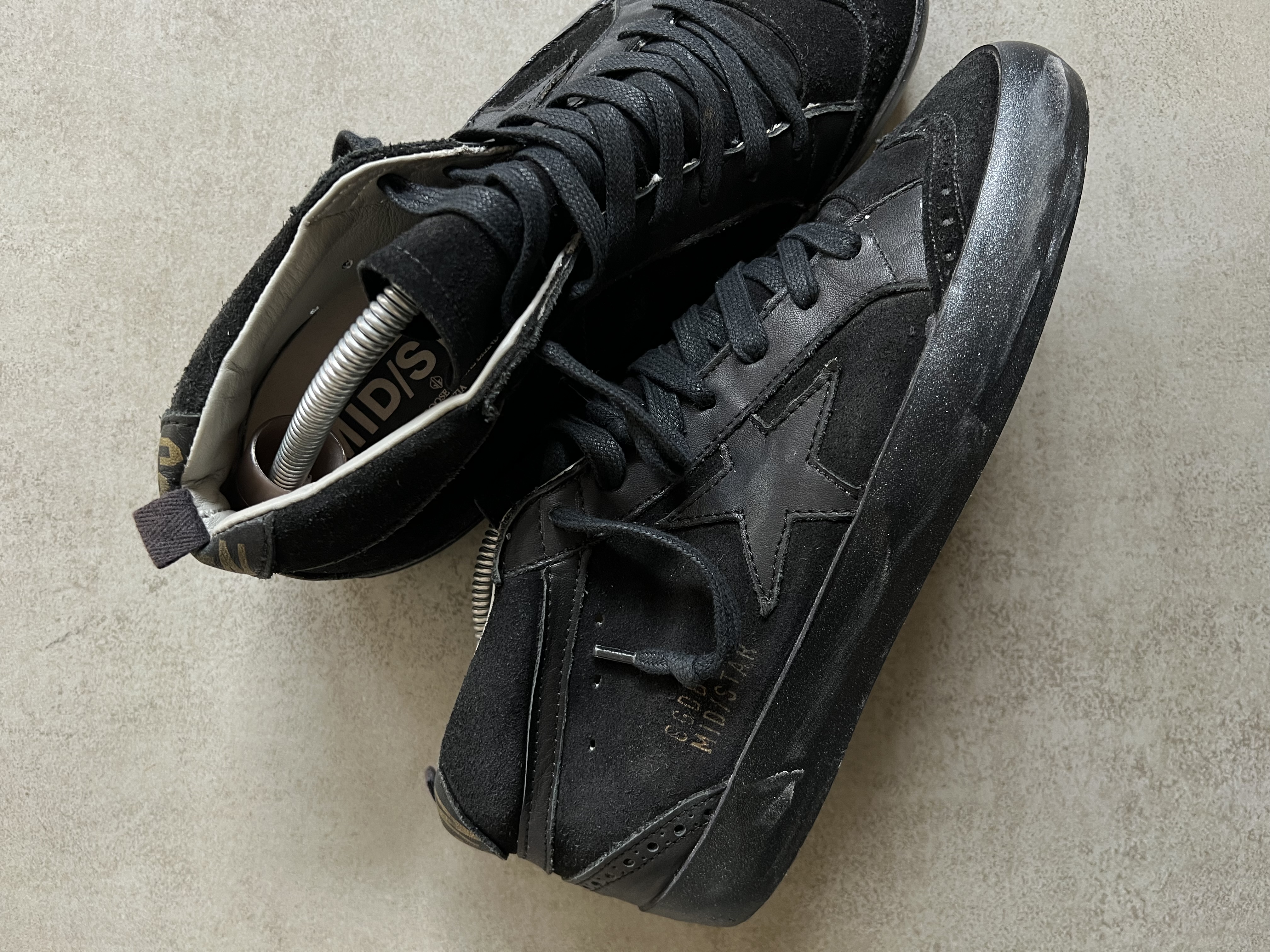 All Black Mid Star