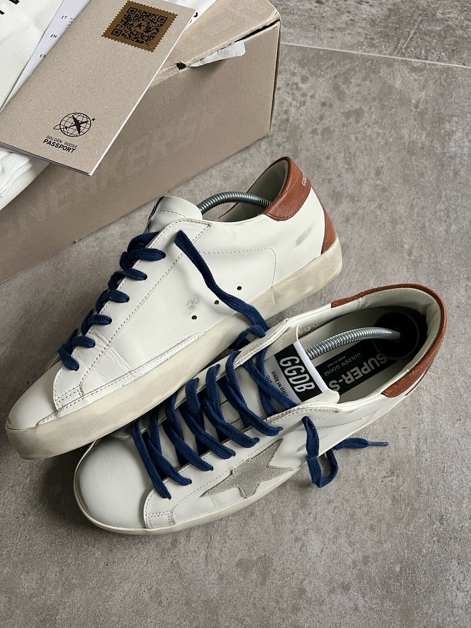 Golden Goose Superstar Classic White/Brown with blue laces