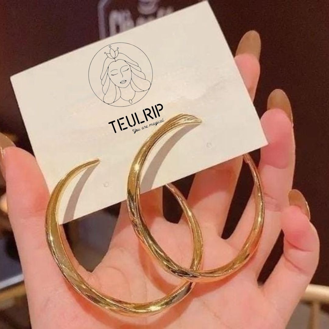 TEULRIP Big Circle Chunky Dangle Golden Hoop Earrings - Bold Jewelry for Girls & Women