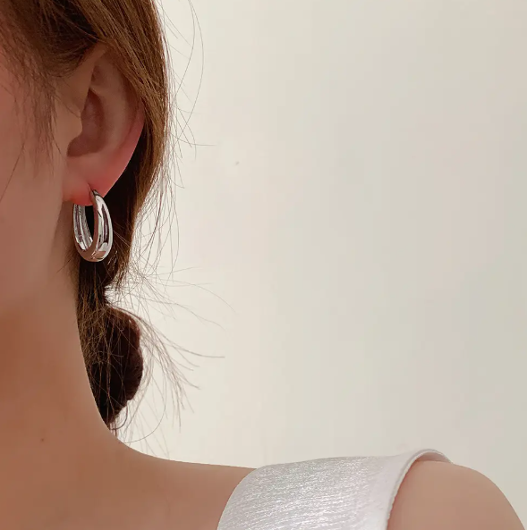 TEULRIP Korean Silver Stainless Steel Hoop Earrings – Stylish Jewelry for Girls & Women