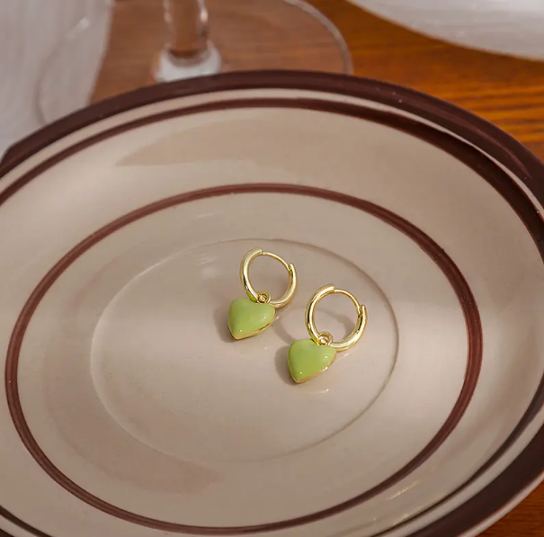 Teulrip Korean Two- Way Wear Retro Heart Buckle Olive Earrings  Light Luxury Jewelry for Girls & Women