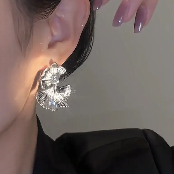 Teulrip Leaf Flower Earrings Lightweight Jewelry Gift for Girls & Women