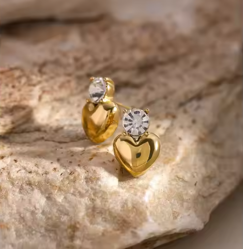 Teulrip Diamond Fine Heart Stud Smooth Love, Light Weight Perfect for Girls & Women