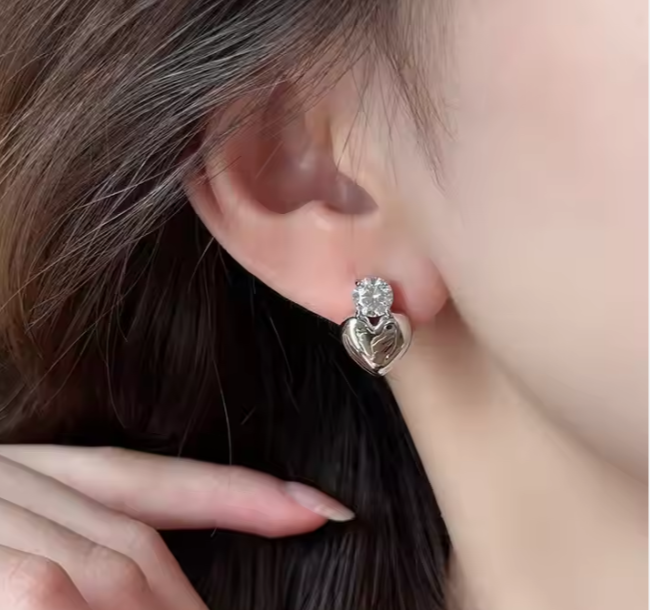 Teulrip Sweet Heart Studs Hypoallergenic & Waterproof Stainless Steel Earrings for Girls & Women