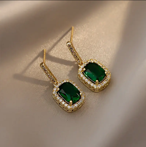 TEULRIP Green Emerald Square Rhinestone Drop Earrings - Retro Sparkling Diamond Design