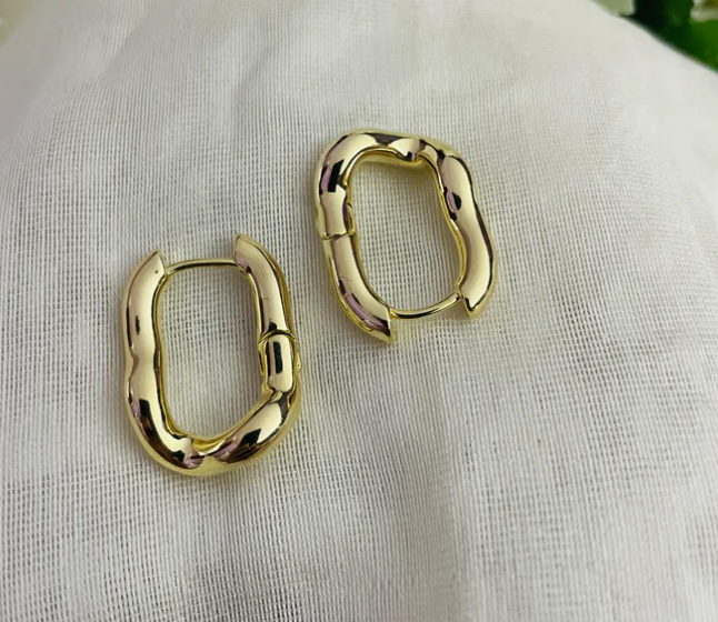 Teulrip New Golden Irregular Hoop Shape Earrings for Girls & Women