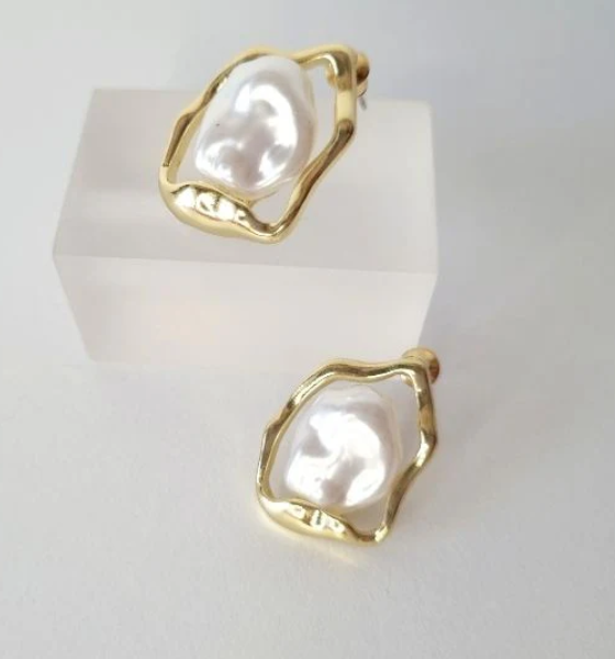 Teulrip Korean Golden Irregular Pearl Stud Earrings  Unique Ear Studs for Girls & Women