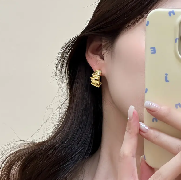 Teulrip Unique Style Wrinkle Irregular Geometric Gold-Plated C-Shaped Wave Pleated Stud Earrings  Trendy Jewelry for Girls & Women