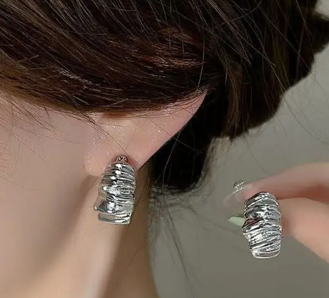 Teulrip Unique Style Wrinkle Irregular Geometric White Plated C-Shaped Wave Pleated Stud Earrings Trendy Jewelry for Girls & Women