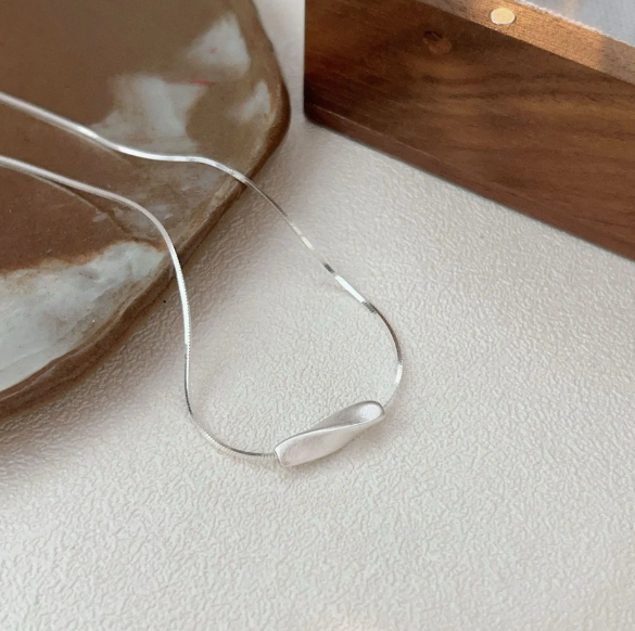 TEULRIP Minimalist Stainless Steel Geometric Pendant Necklace Modern & Elegant Jewelry for Girls & Women