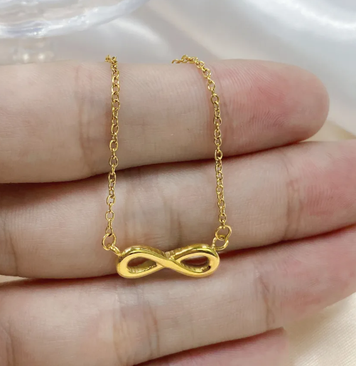 TEULRIP Stainless Steel Gold Plated Infinity Shape Necklace  No Fade Jewelry for Girls & Women