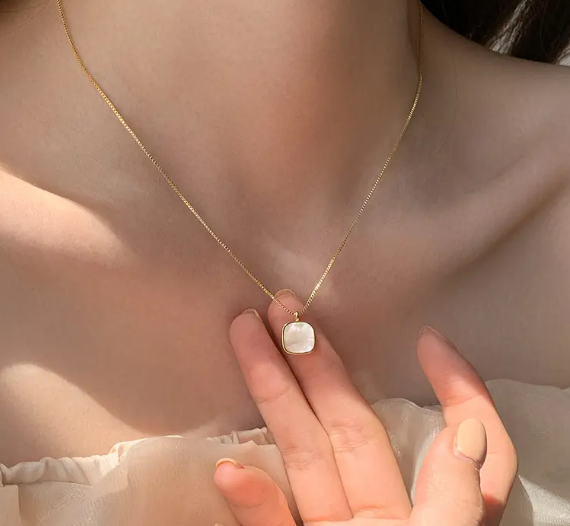 TEULRIP Stainless Steel Geometric Style White Pendant Necklace for Girls & Women