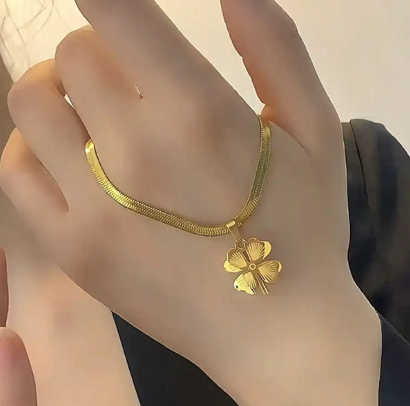 TEULRIP Stainless Steel Boho Snake Herringbone Blade Chain Necklace with Classic Clover Pendant for Girls & Women