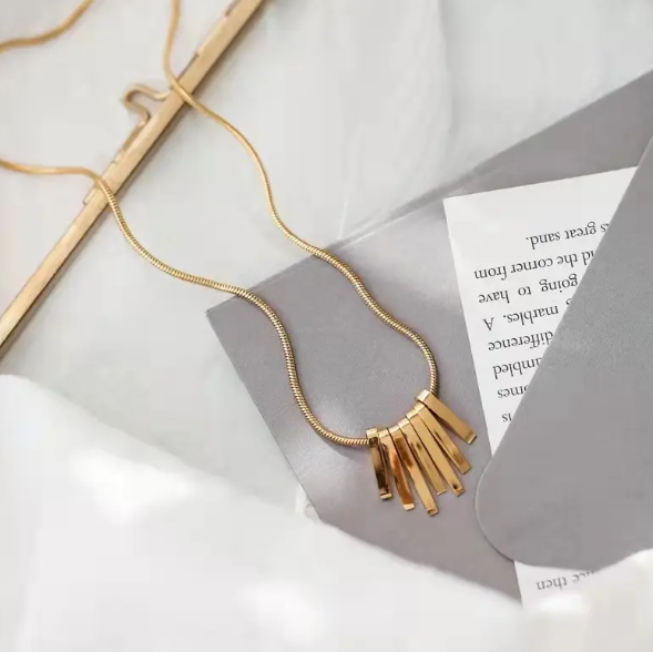 TEULRIP Luxury Gold Plated Stainless Steel Irregular Small Square Pendant, Geometric Block Pendant Necklace for Girls & Women