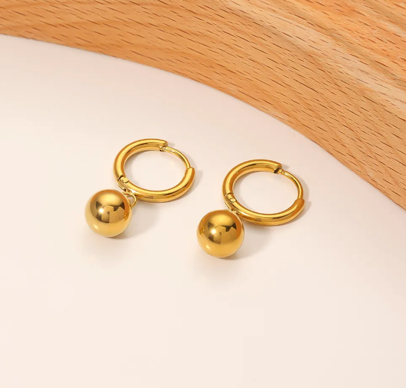 TEULRIP Anti-Tarnish Valentine Combo Set for Her – Stainless Steel Gold Plated Slide Ball Necklace & Floating Ball Earrings