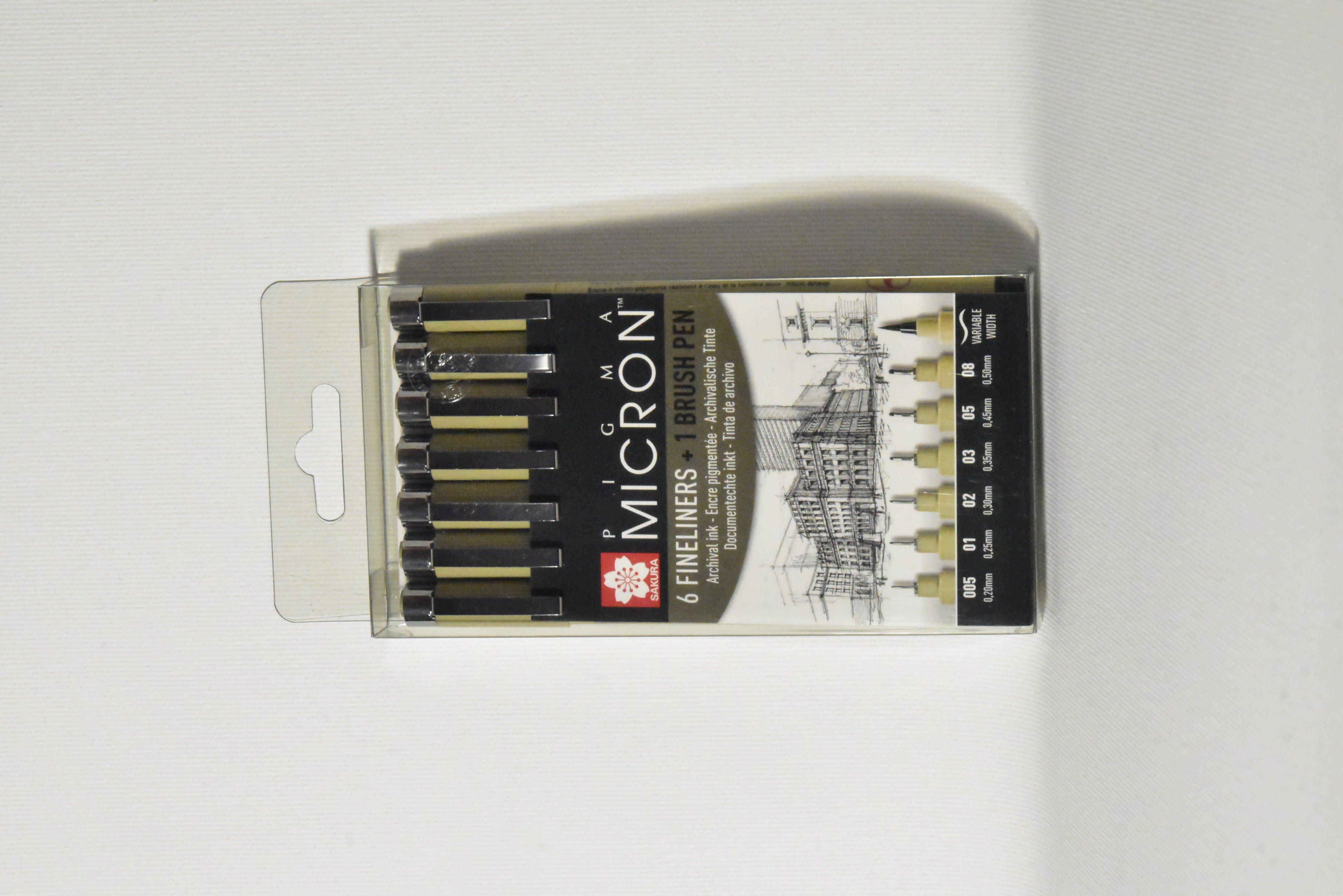 SAKURA Set Fineliner Pennini PIGMA MICRON nero 6pz + Pennello PIGMA Brush 
