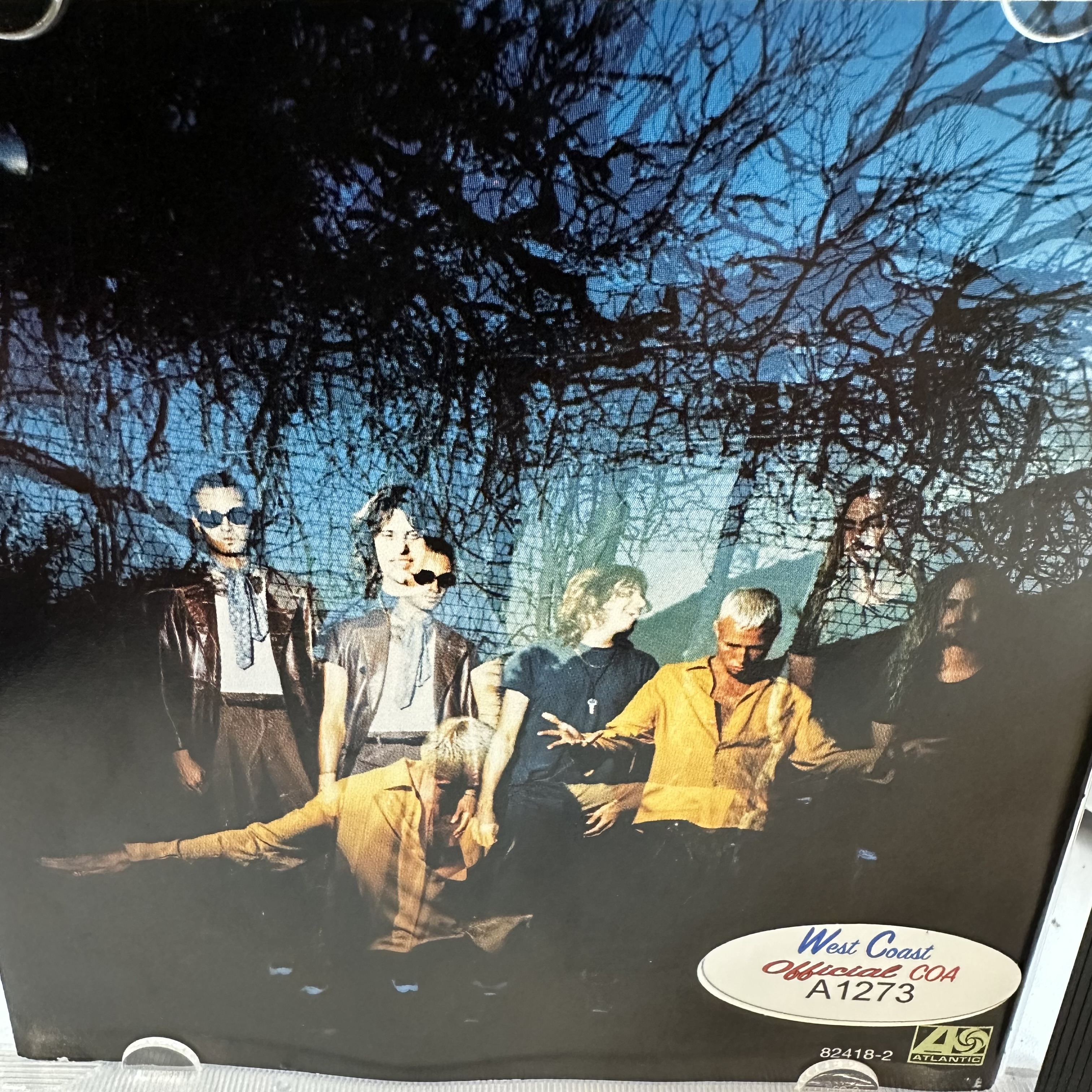 A1273 Stone Temple Pilots signed autograph CD signed by all four members. Scott Weiland, Dean DeLeo, Eric Kretz, Robert DeLeo