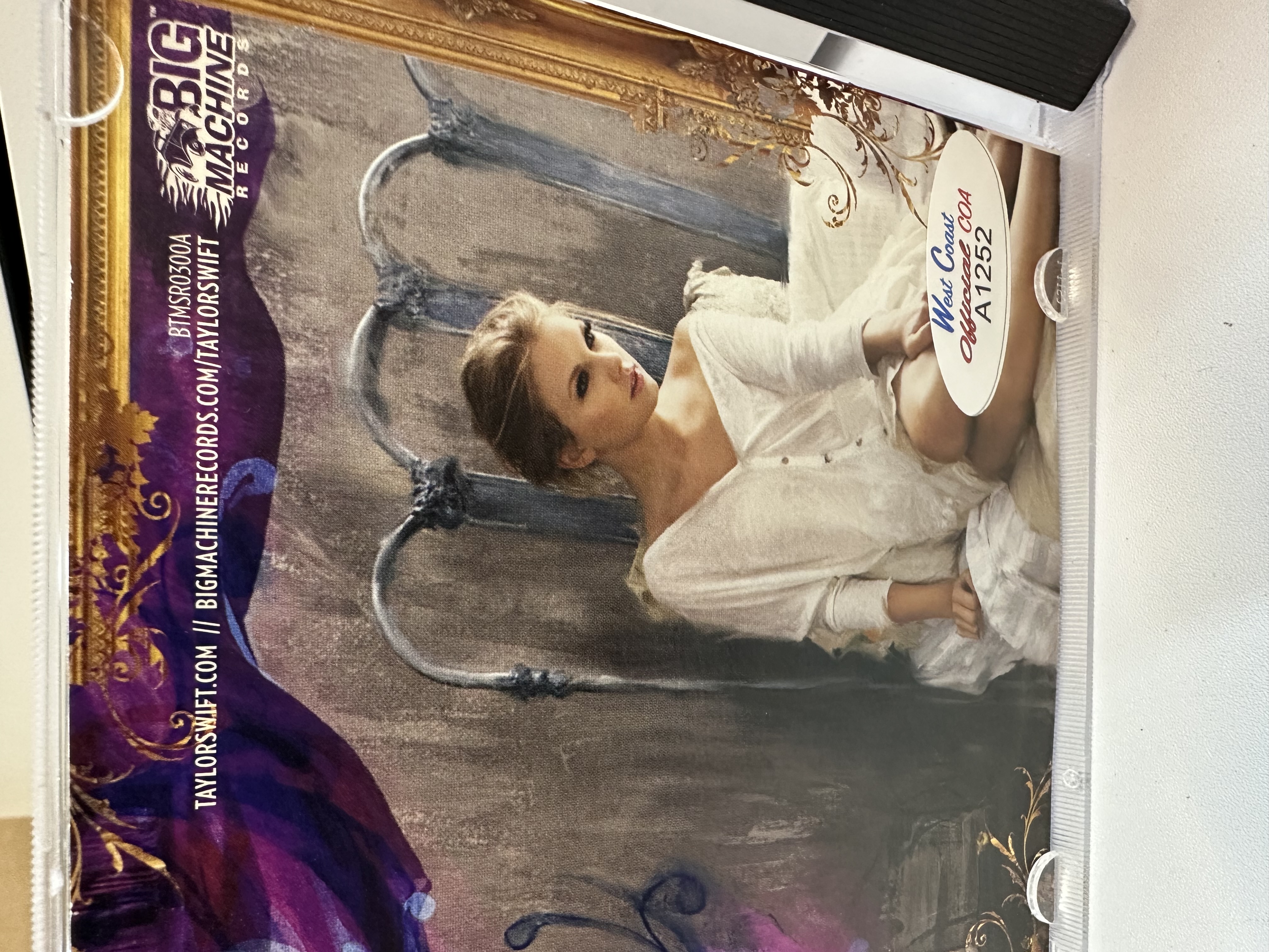 A1252 Taylor Swift speak now signed autograph CD booklet
