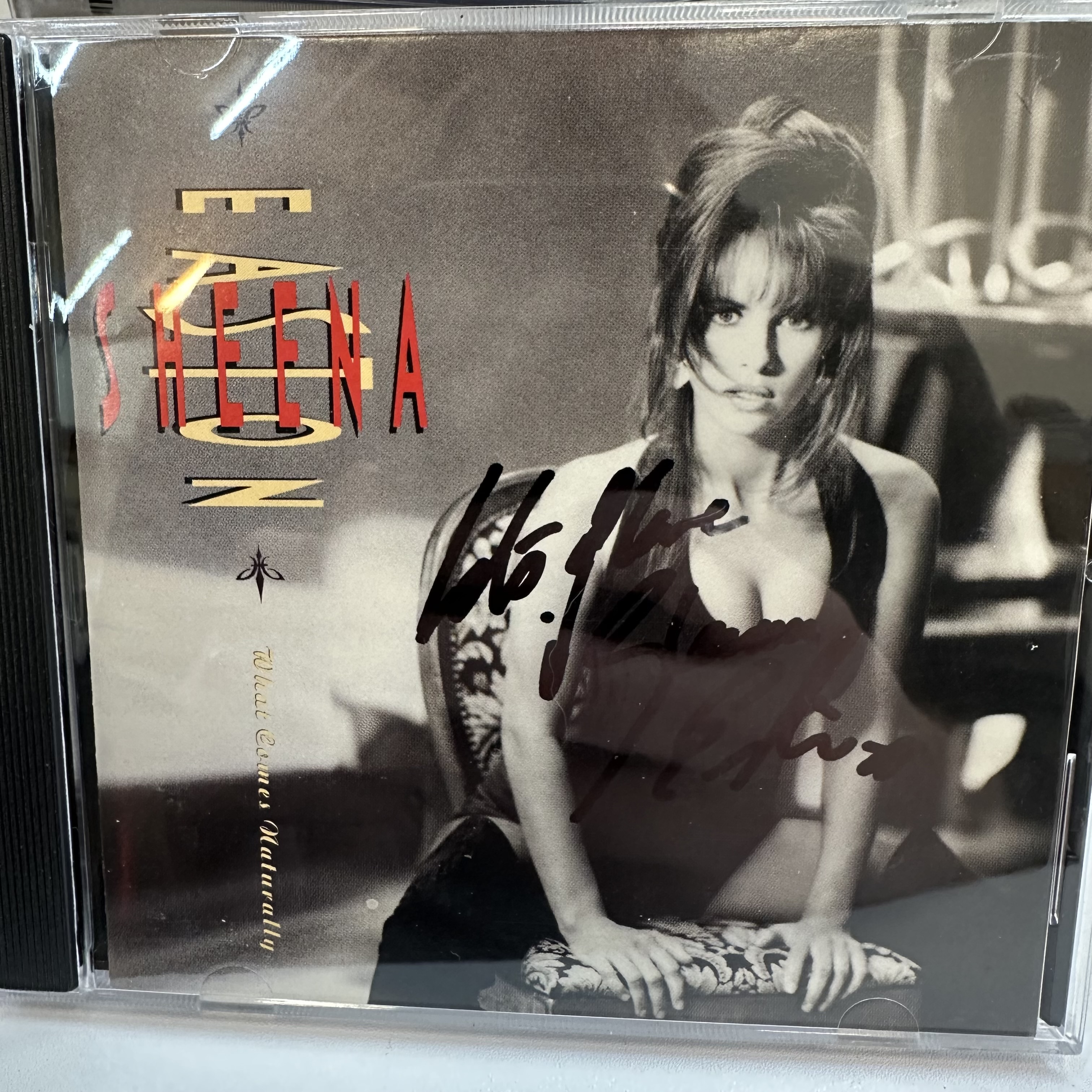 A1253 Sheena Easton signed CD booklet