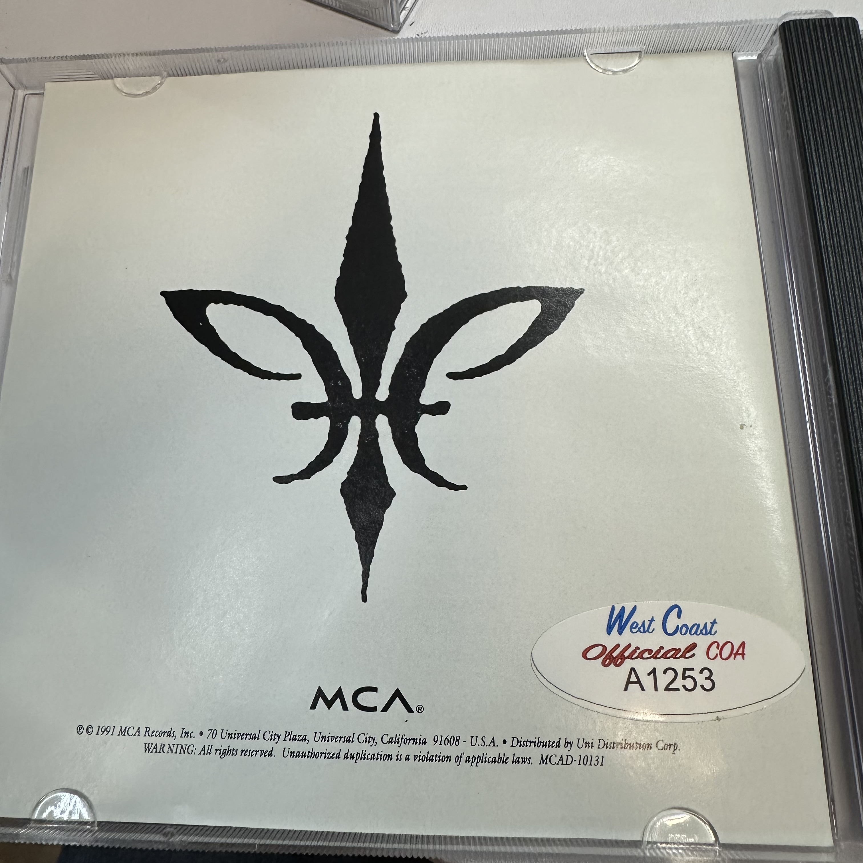 A1253 Sheena Easton signed CD booklet