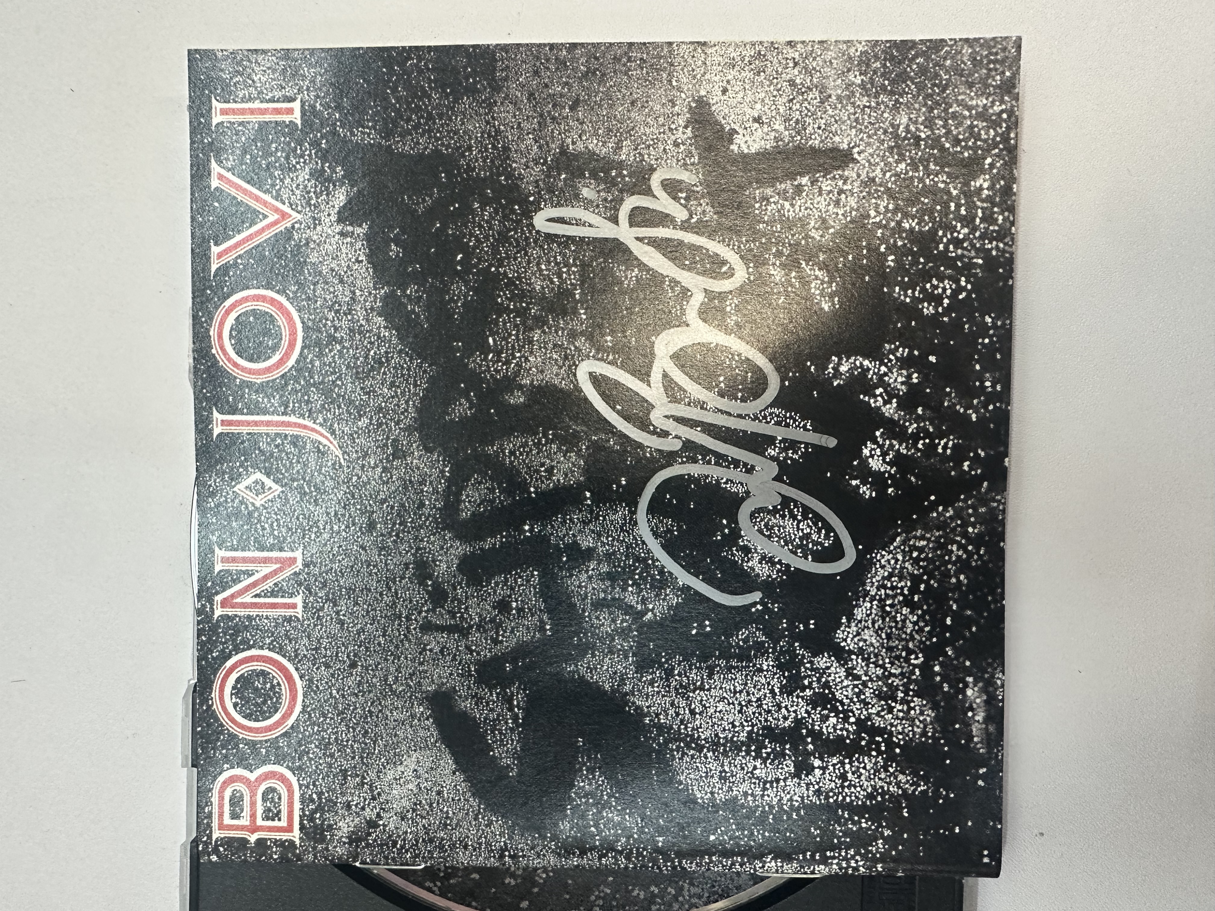 A1330 Bon Jovi slippery wind, wet, signed, autographed CD booklet