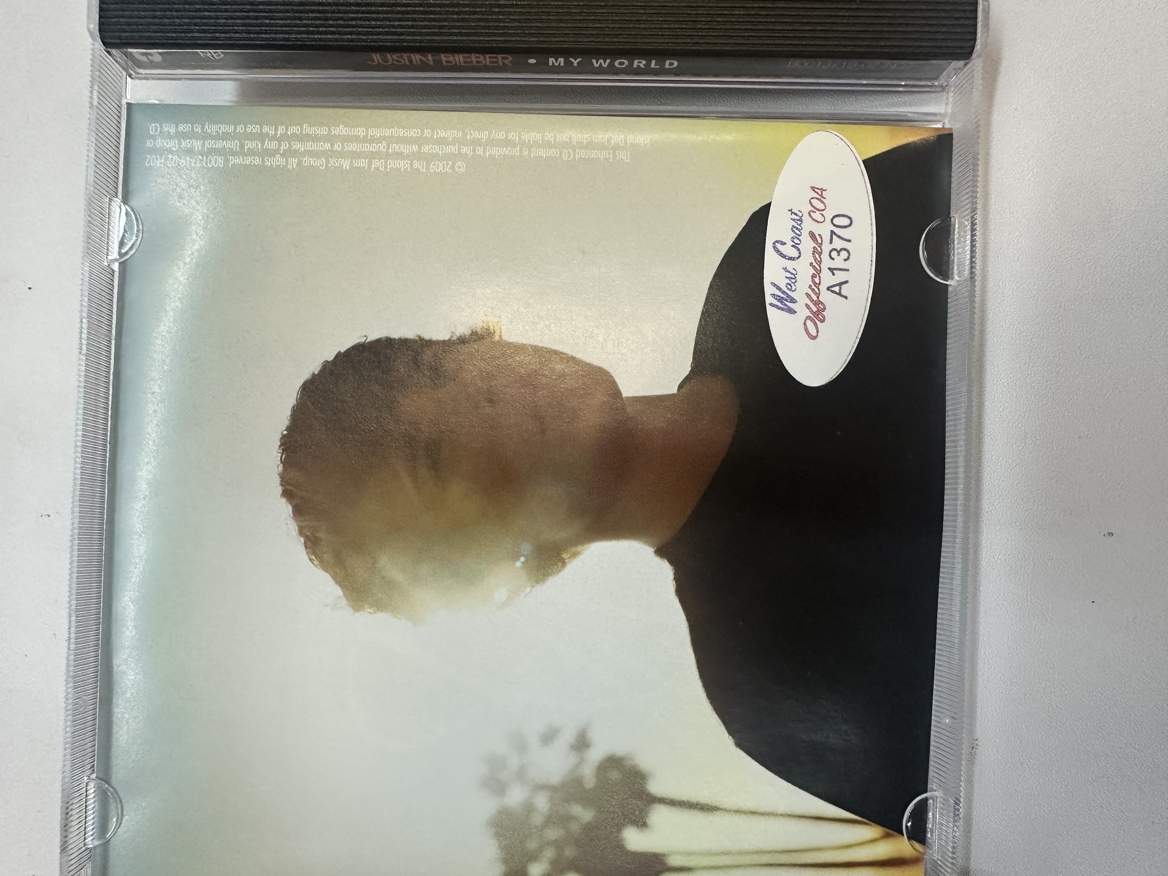A1370 Justin Bieber, my world signed autograph CD booklet