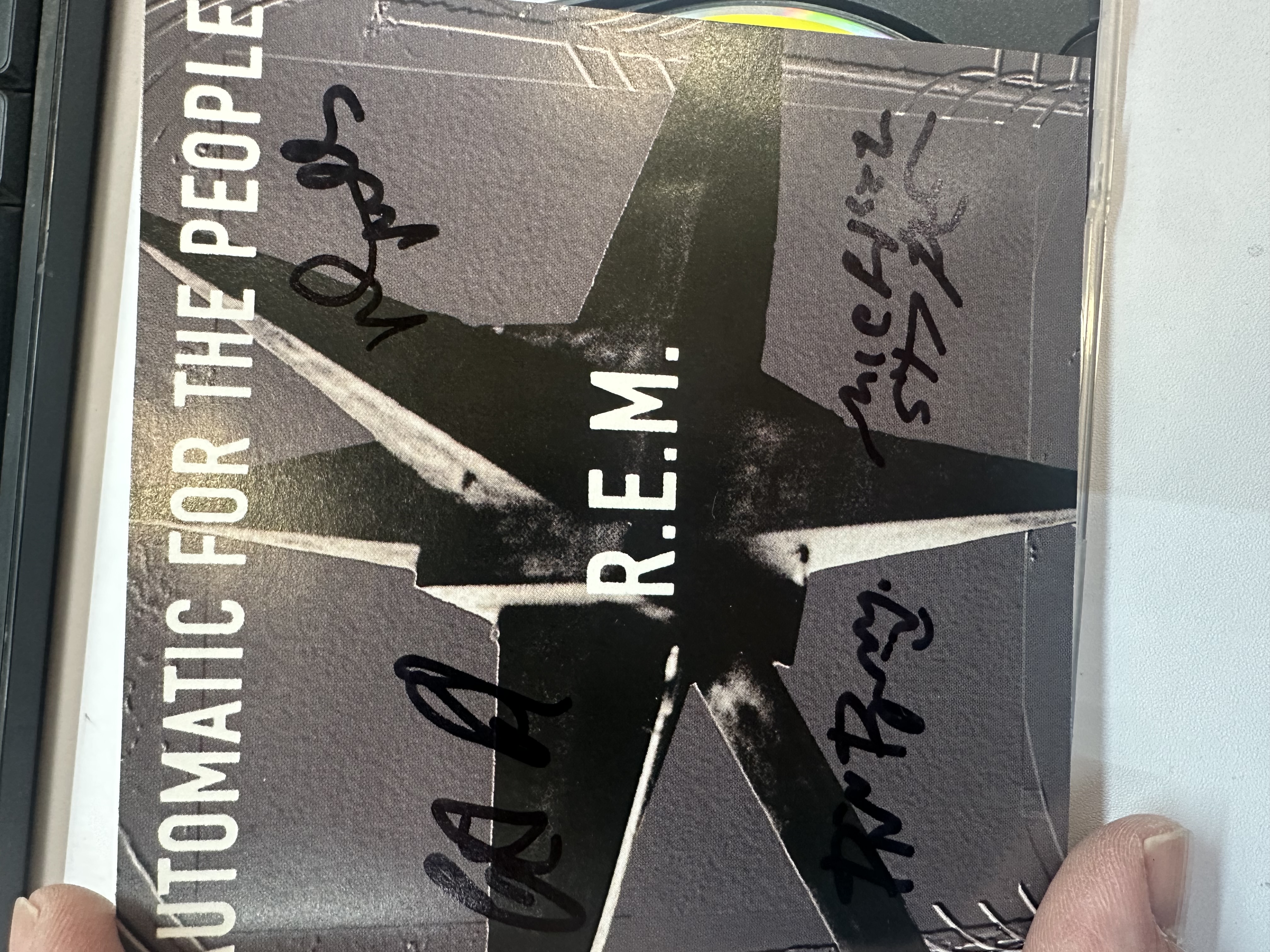 A1382 R.E.M. automatic for the people signed, autograph, CD booklet signed by full band