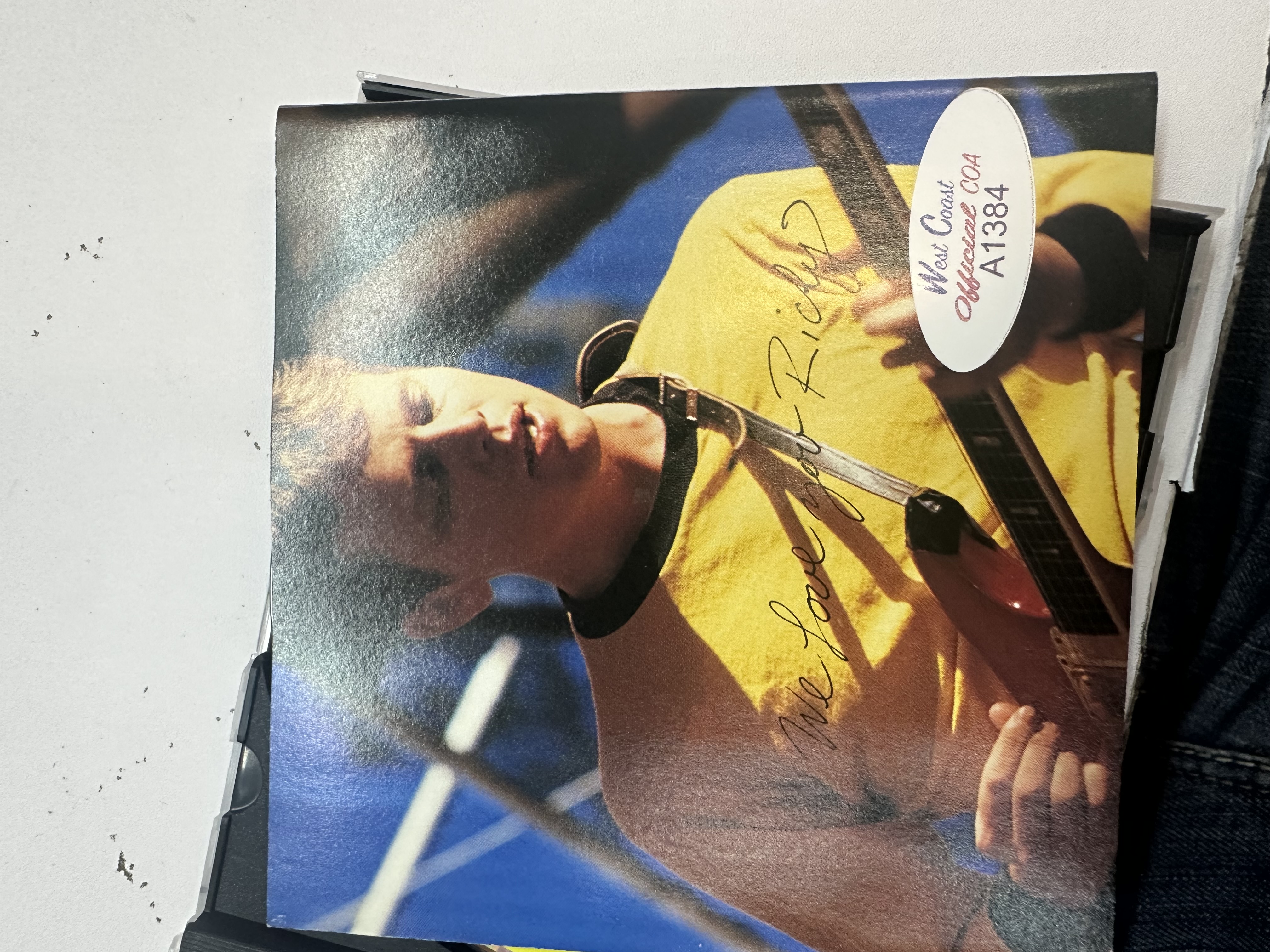 A1384 The B-52s time capsule signed autograph CD booklet signed by full band