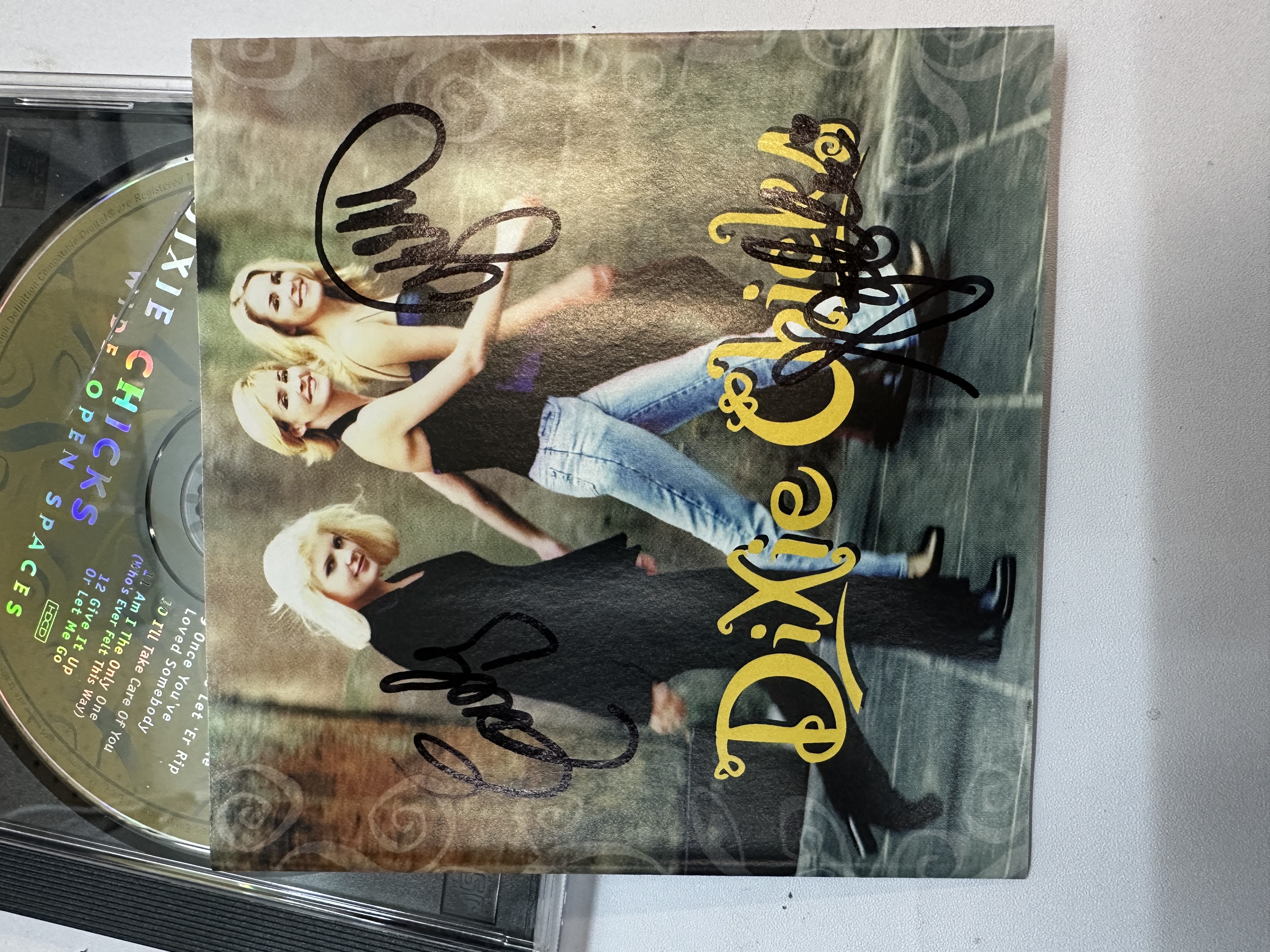 A1362 dixie Chicks wide open spaces signed autographed CD by all three members