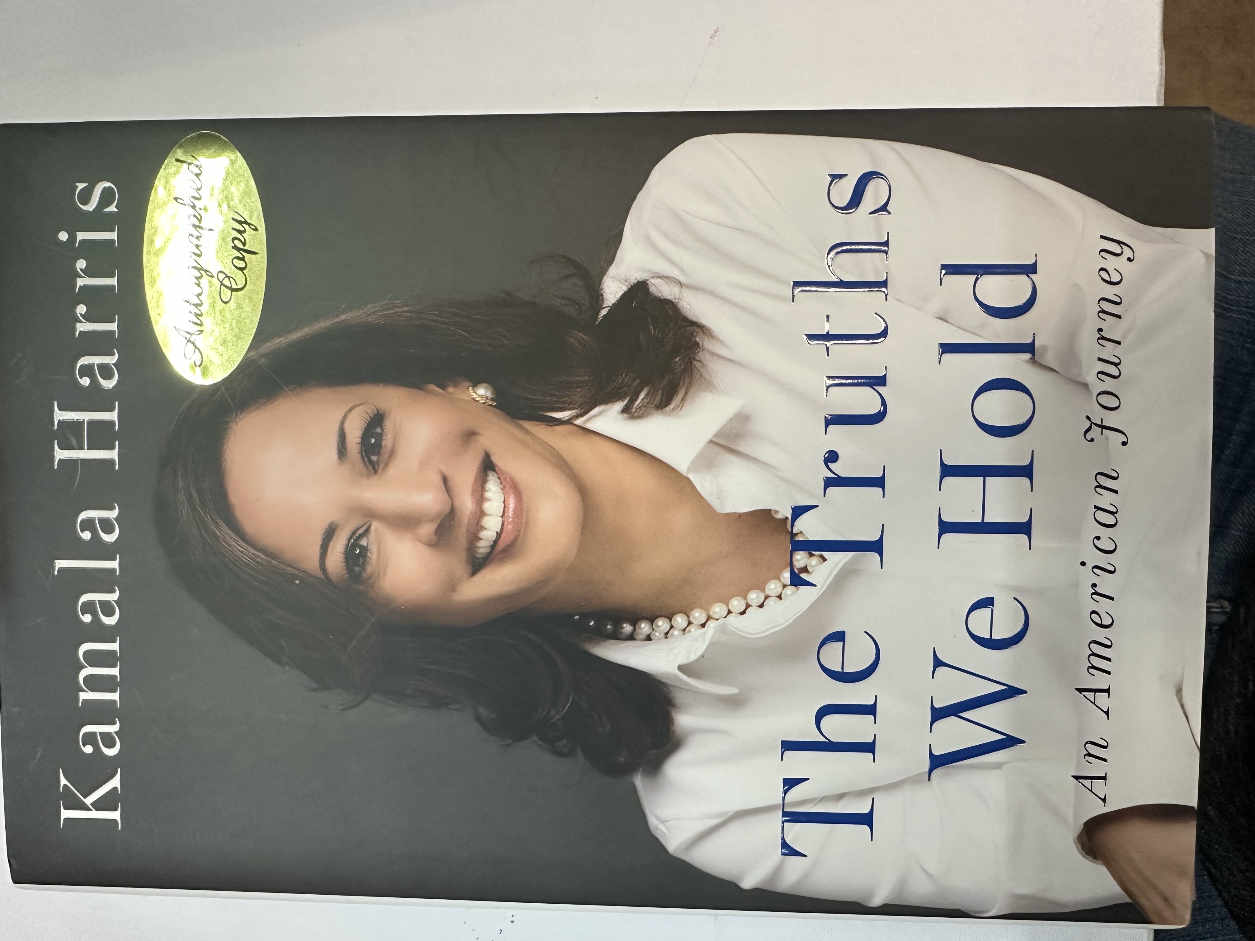 A1201 The truth we hold an American journey by Kamala Harris signed autograph copy
