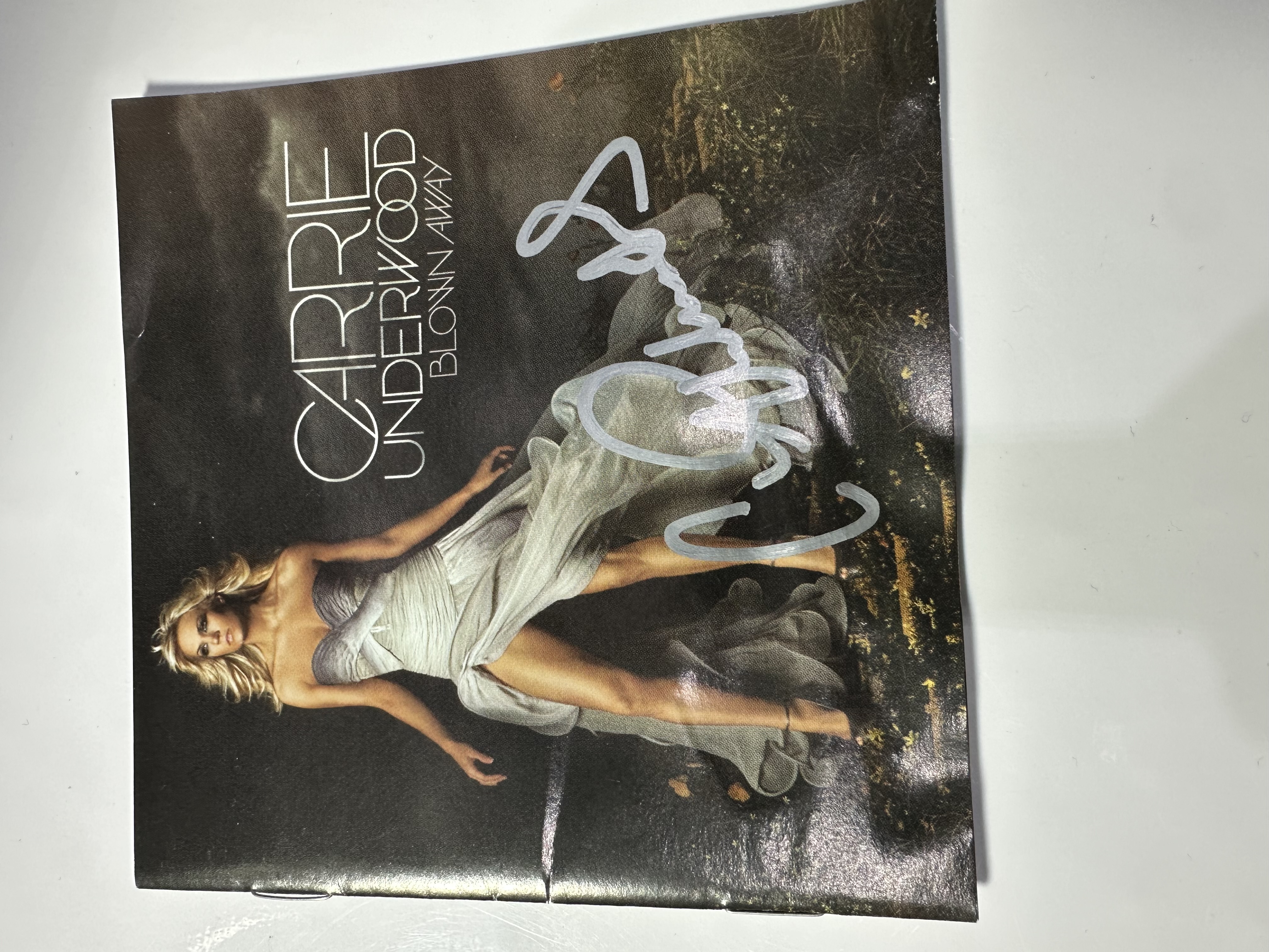 A1206 Carrie Underwood blown away signed autographed CD