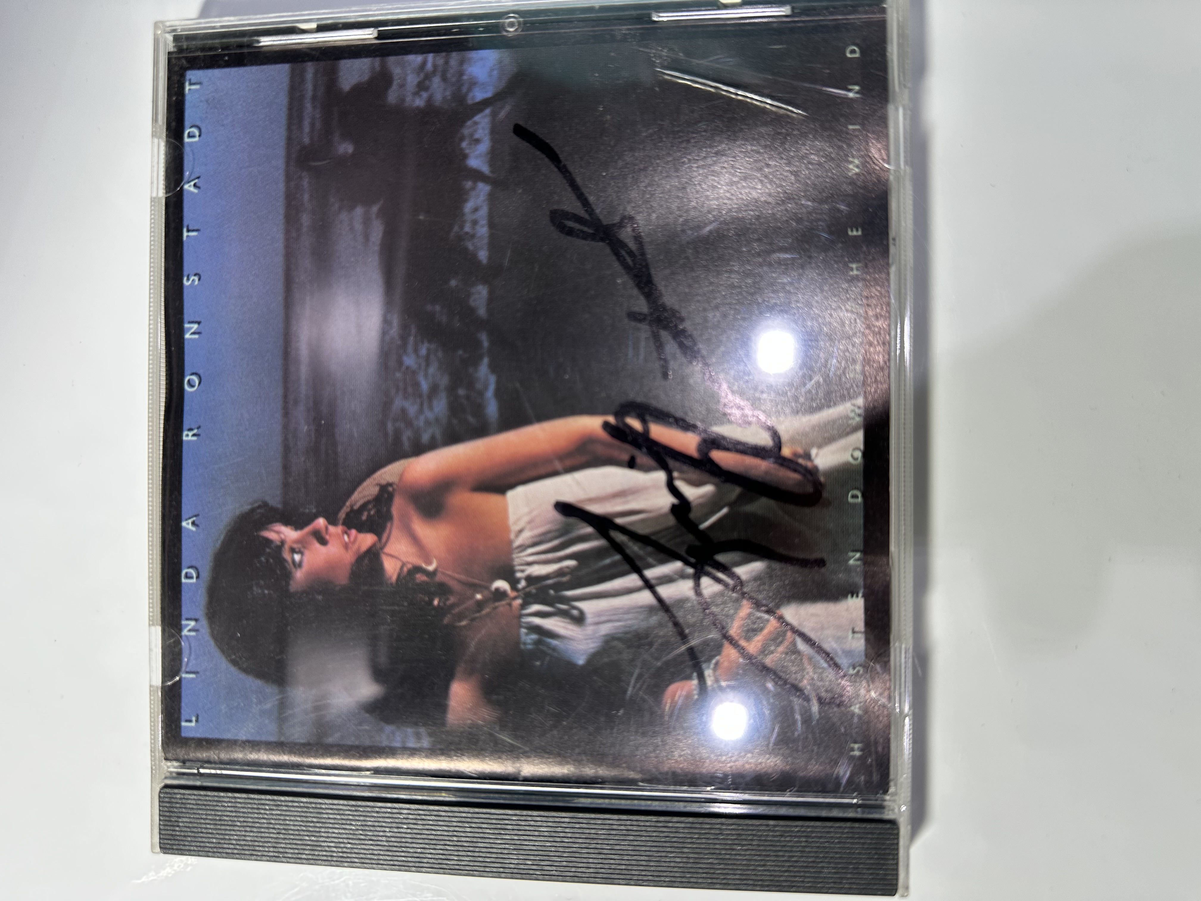 A1204 Linda Ronstadt Hason down the wind, signed autographed CD