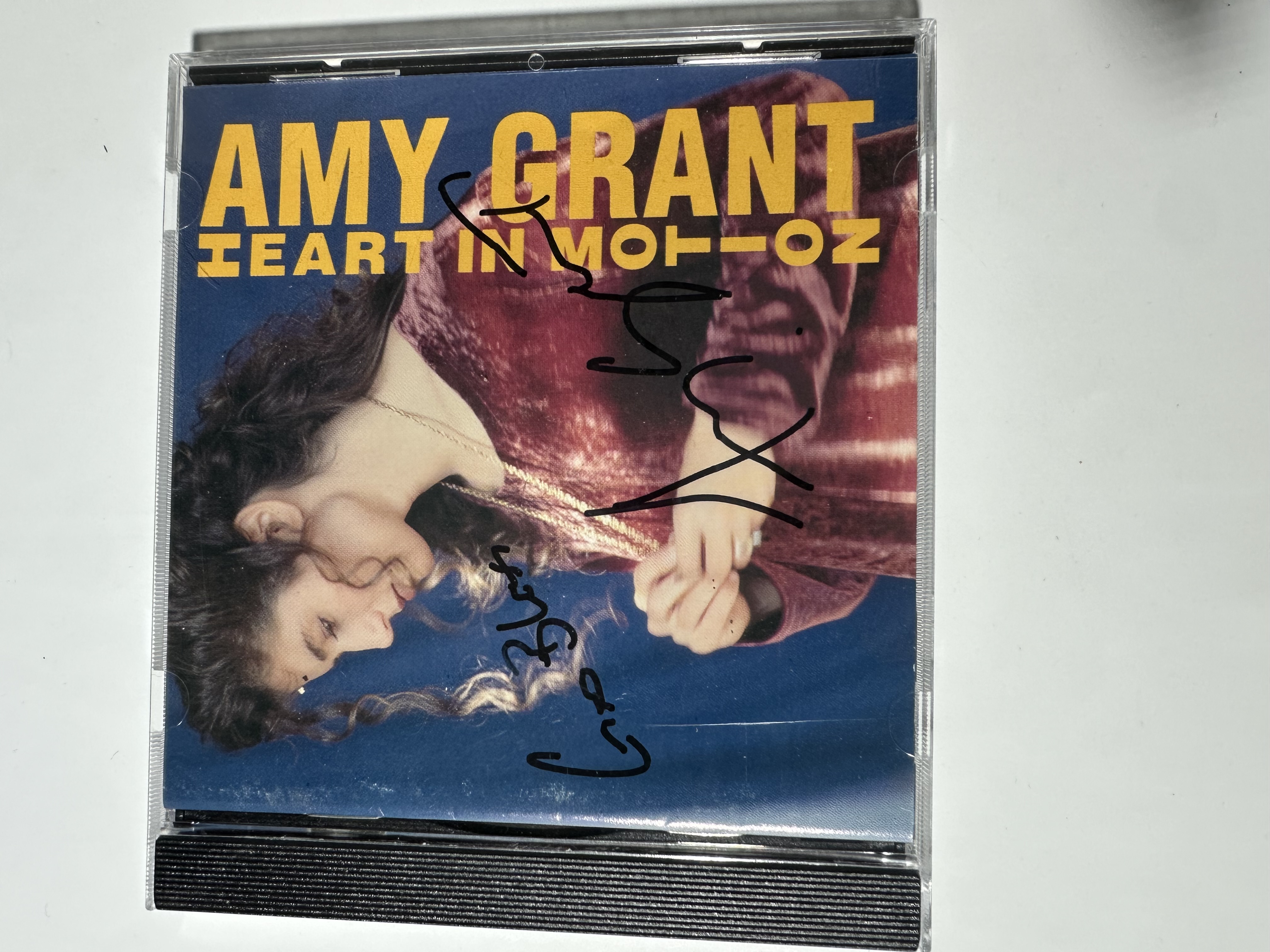 A26041 Amy Grant heart in motion signed autographed CD booklet