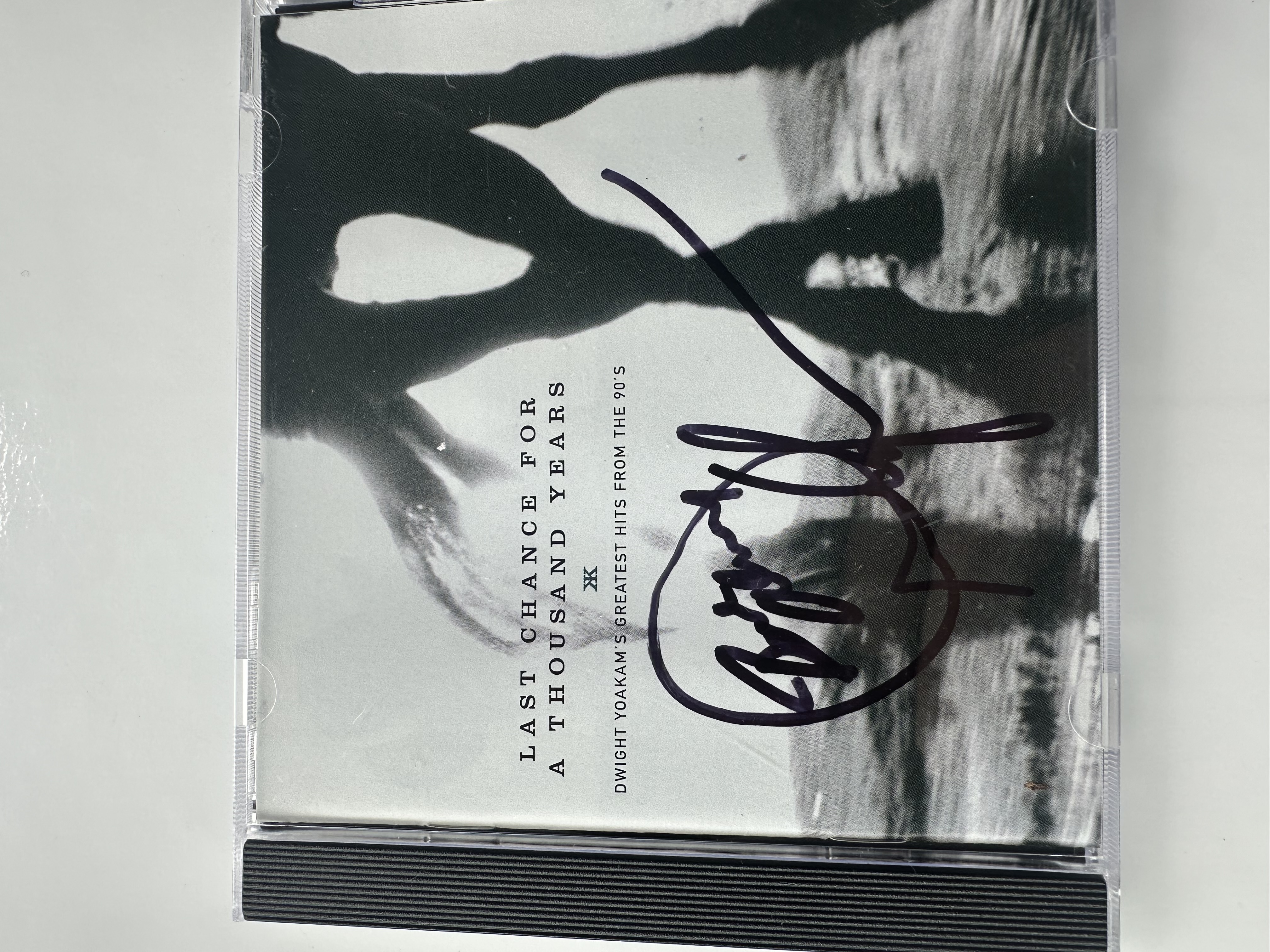 A26030 Dwight Yokun last chance for 1000 years signed CD