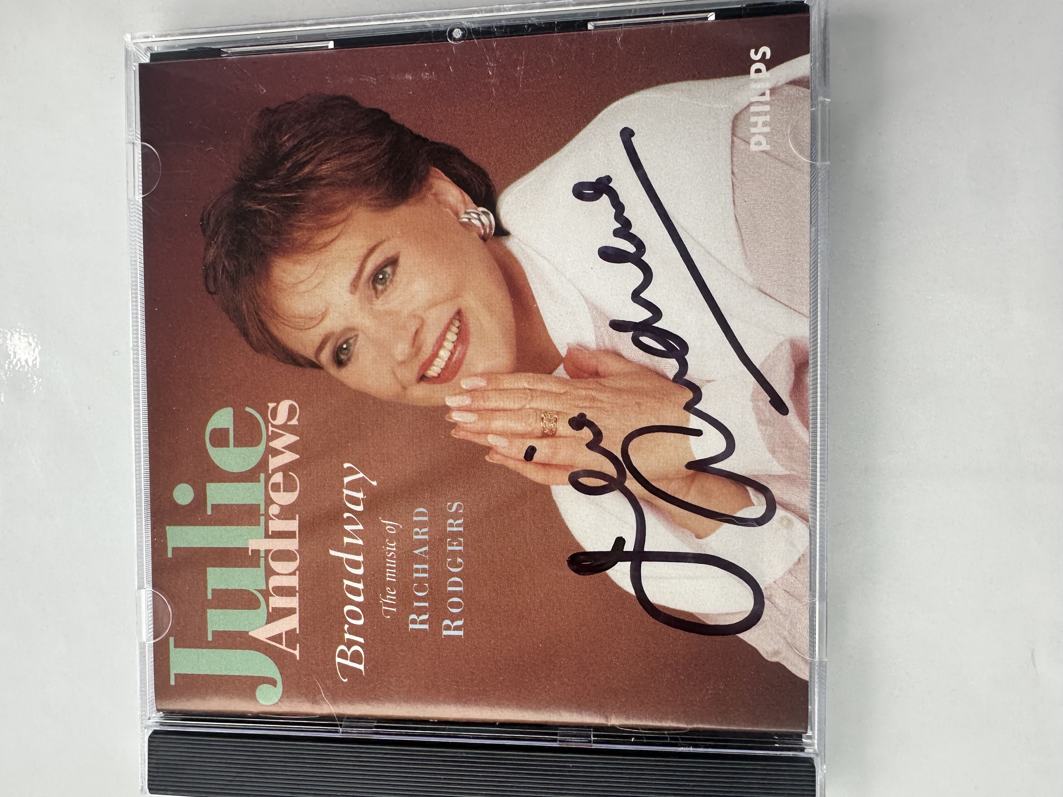 A26007 Julie Andrews Broadway signed autograph CD