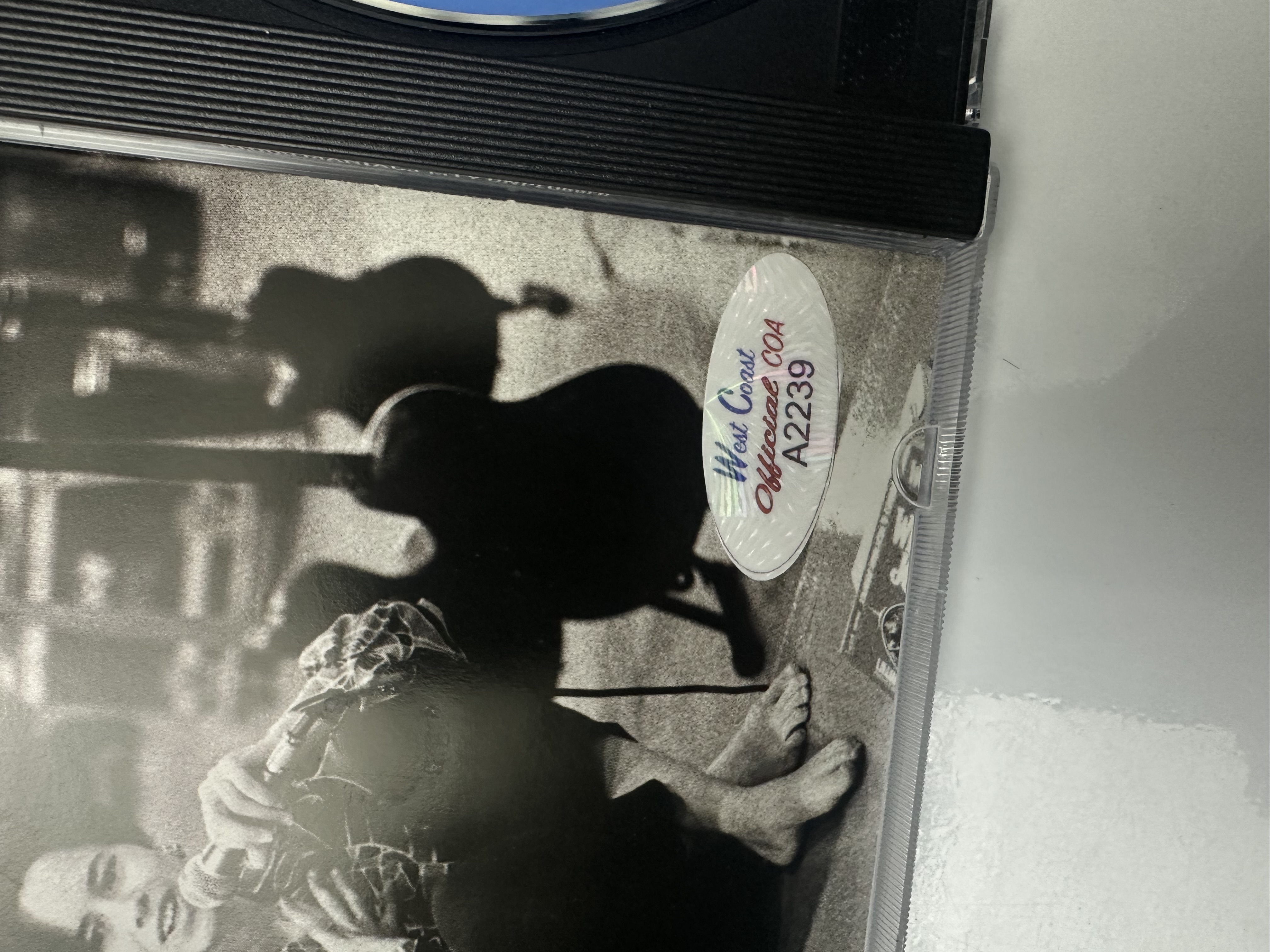 A2239 10,000 Maniacs MTV unplugged Signed autographed CD signed by Natalie Merchant