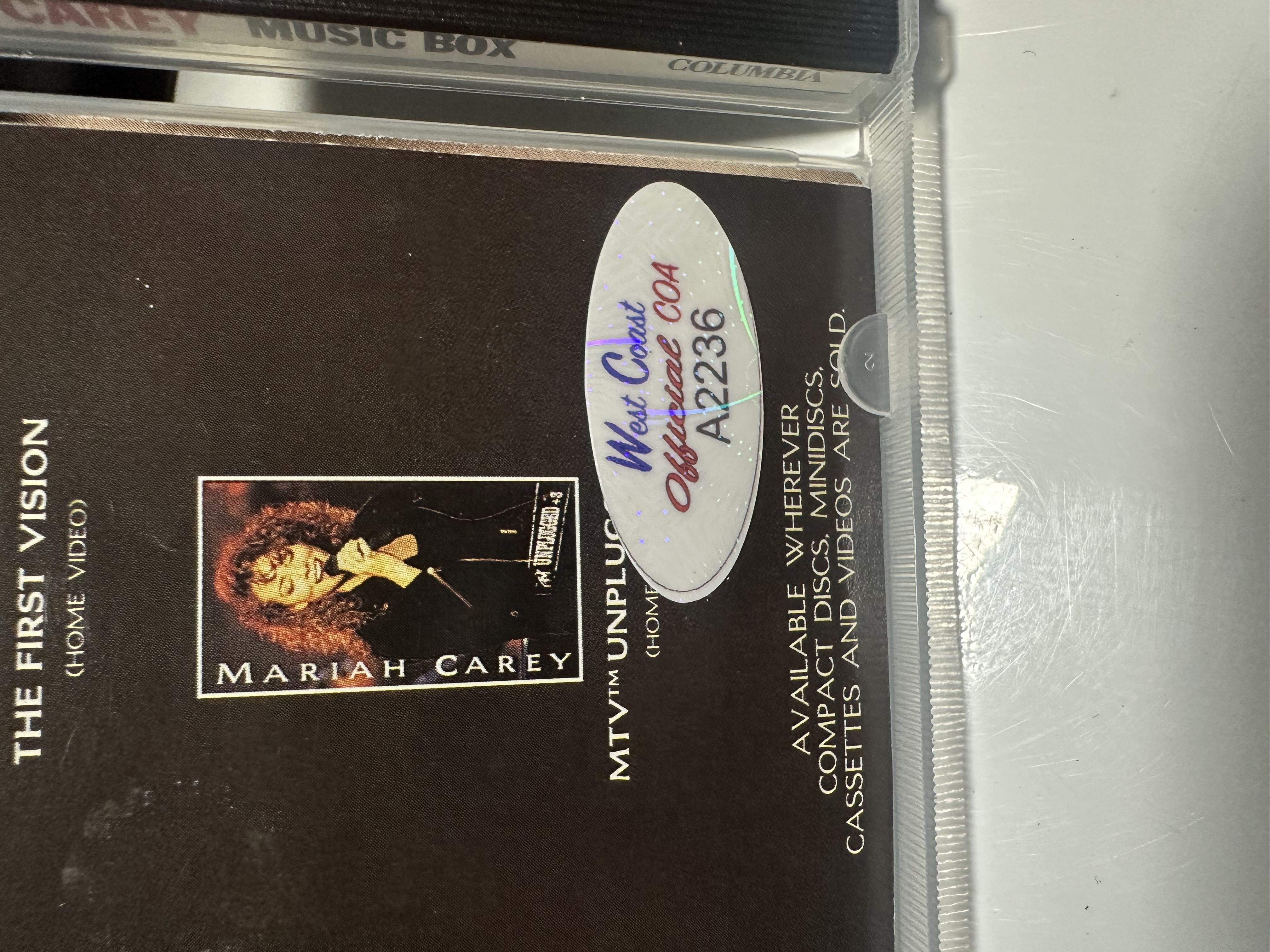 A2236 Mariah Carey music box signed autograph CD