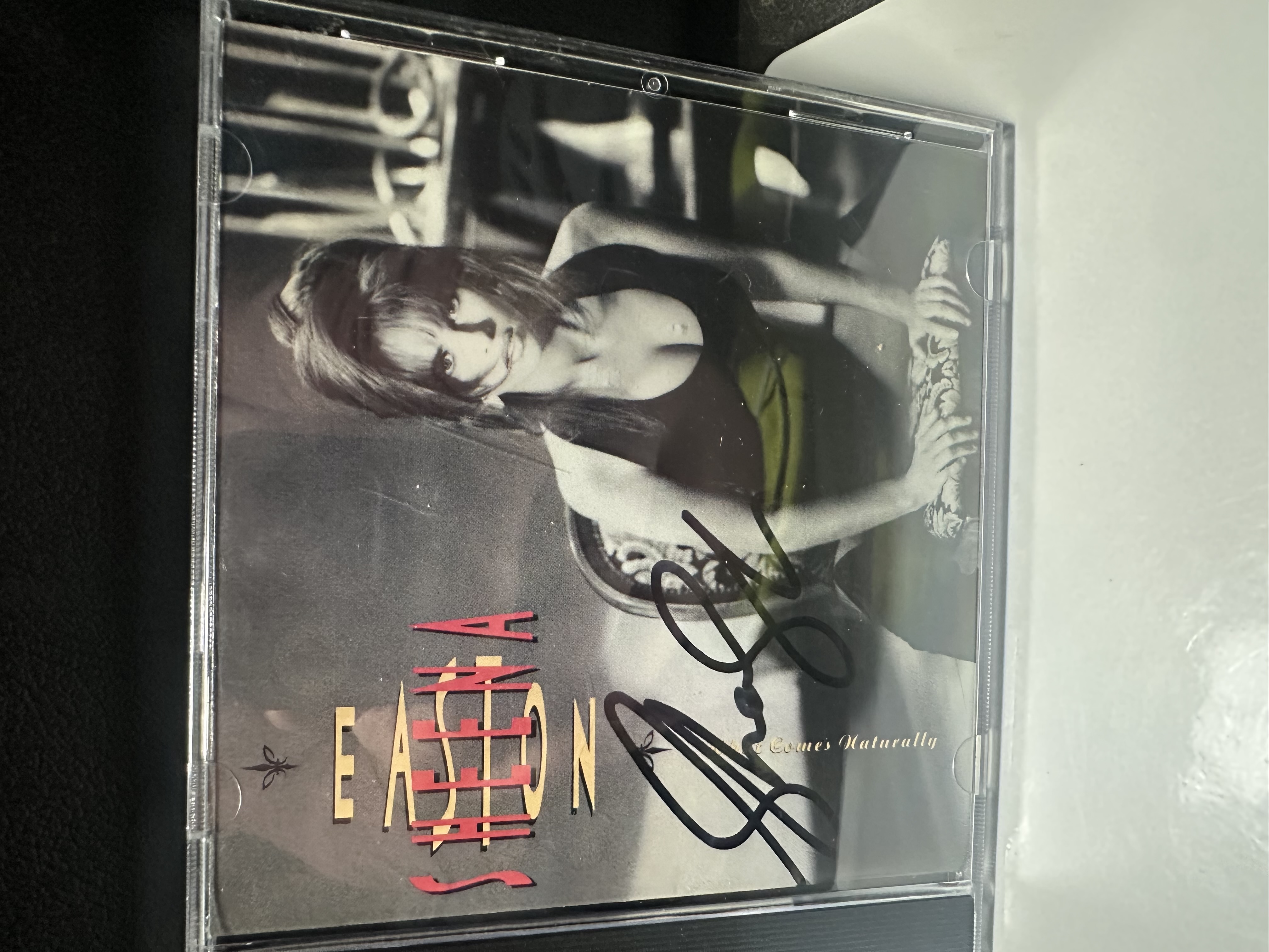 B112342 Sheena Easton what comes naturally signed autographed CD