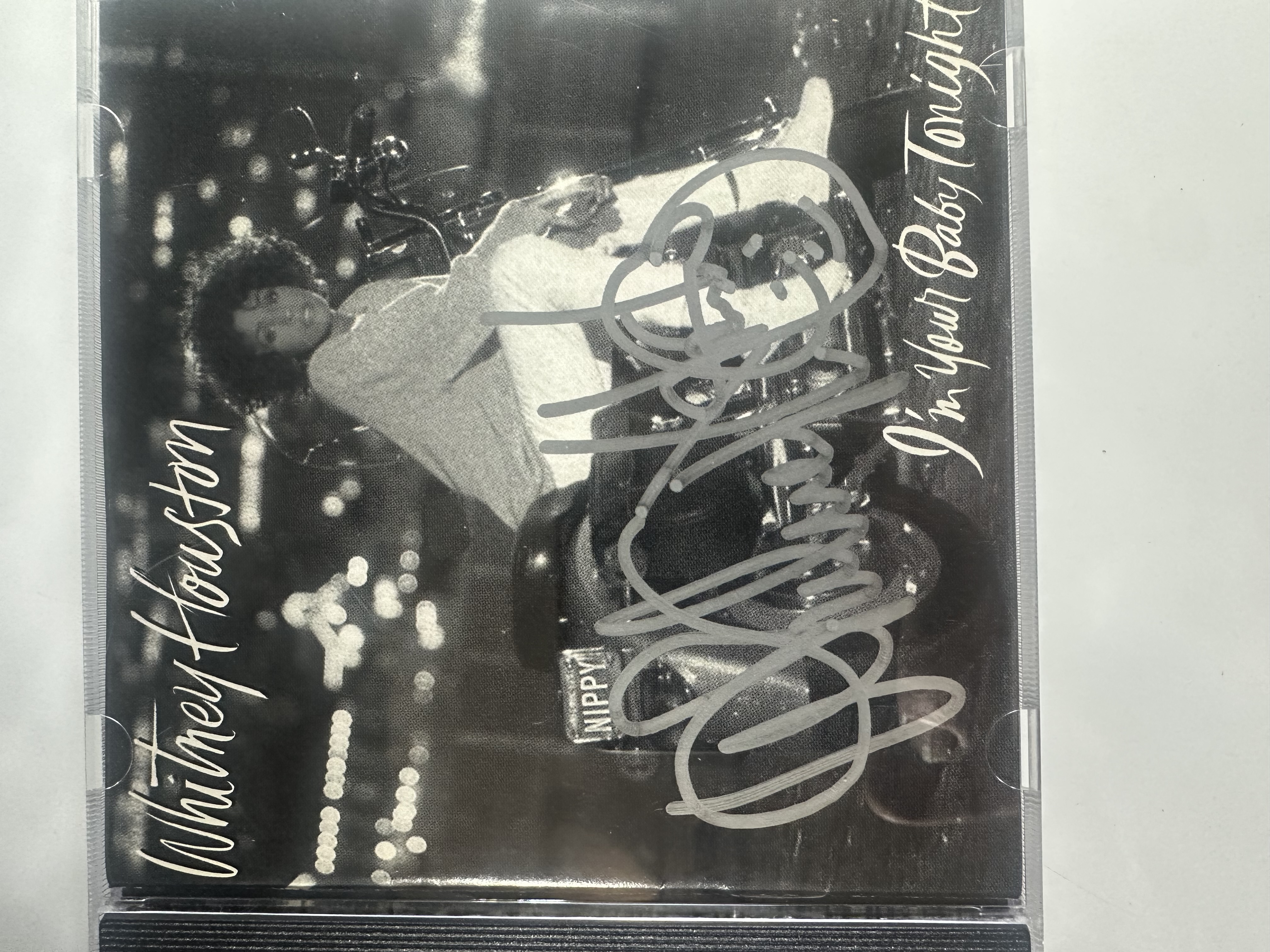 B112472 Whitney Houston I’m your baby tonight signed autograph CD booklet