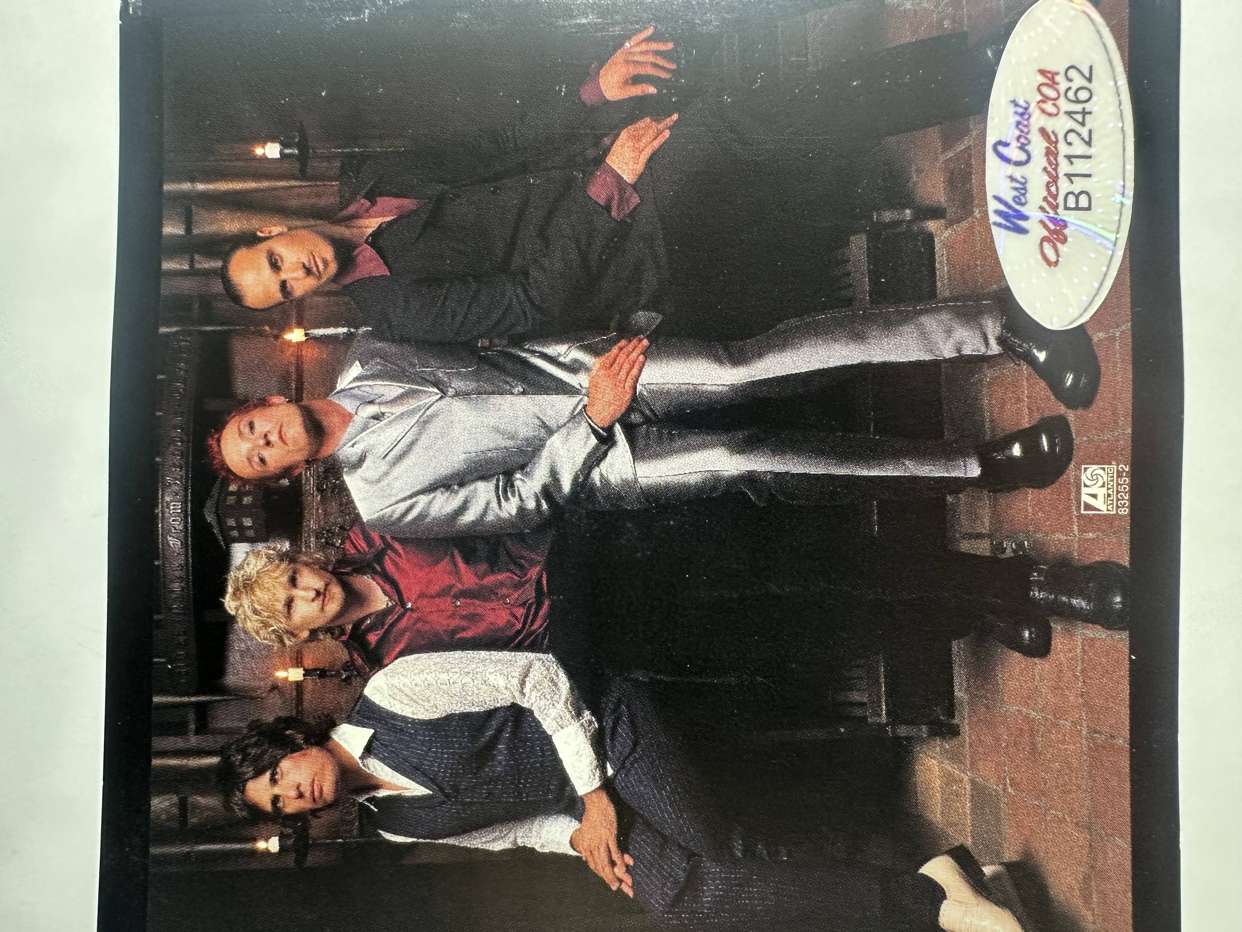 B112462 Stone Temple Pilots No.4 signed autograph CD booklet signed by Scott Whelan Dean de Leo Robert de Leo Eric Kretz