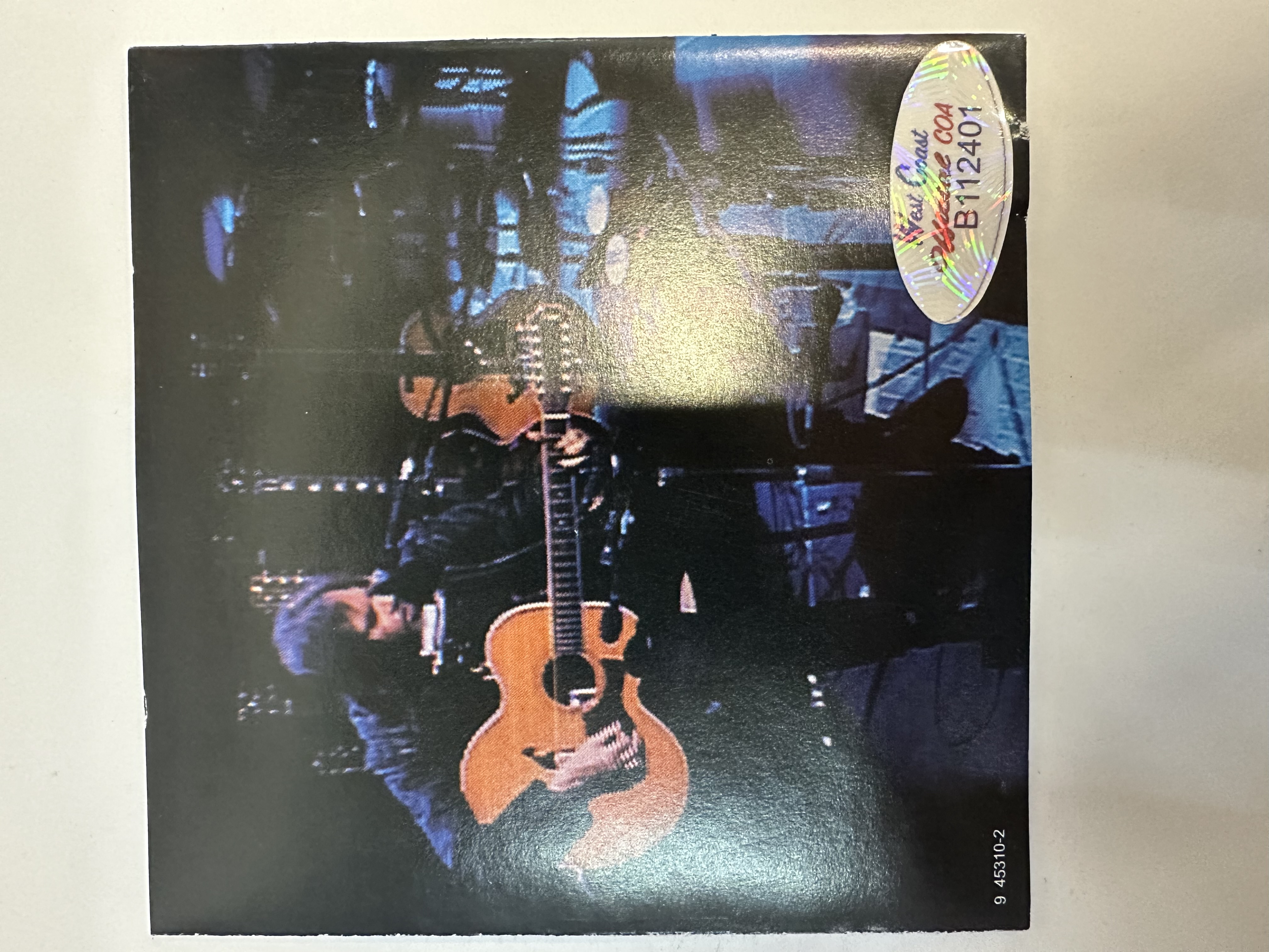 b112401 Neil Young unplugged signed autographed CD booklet