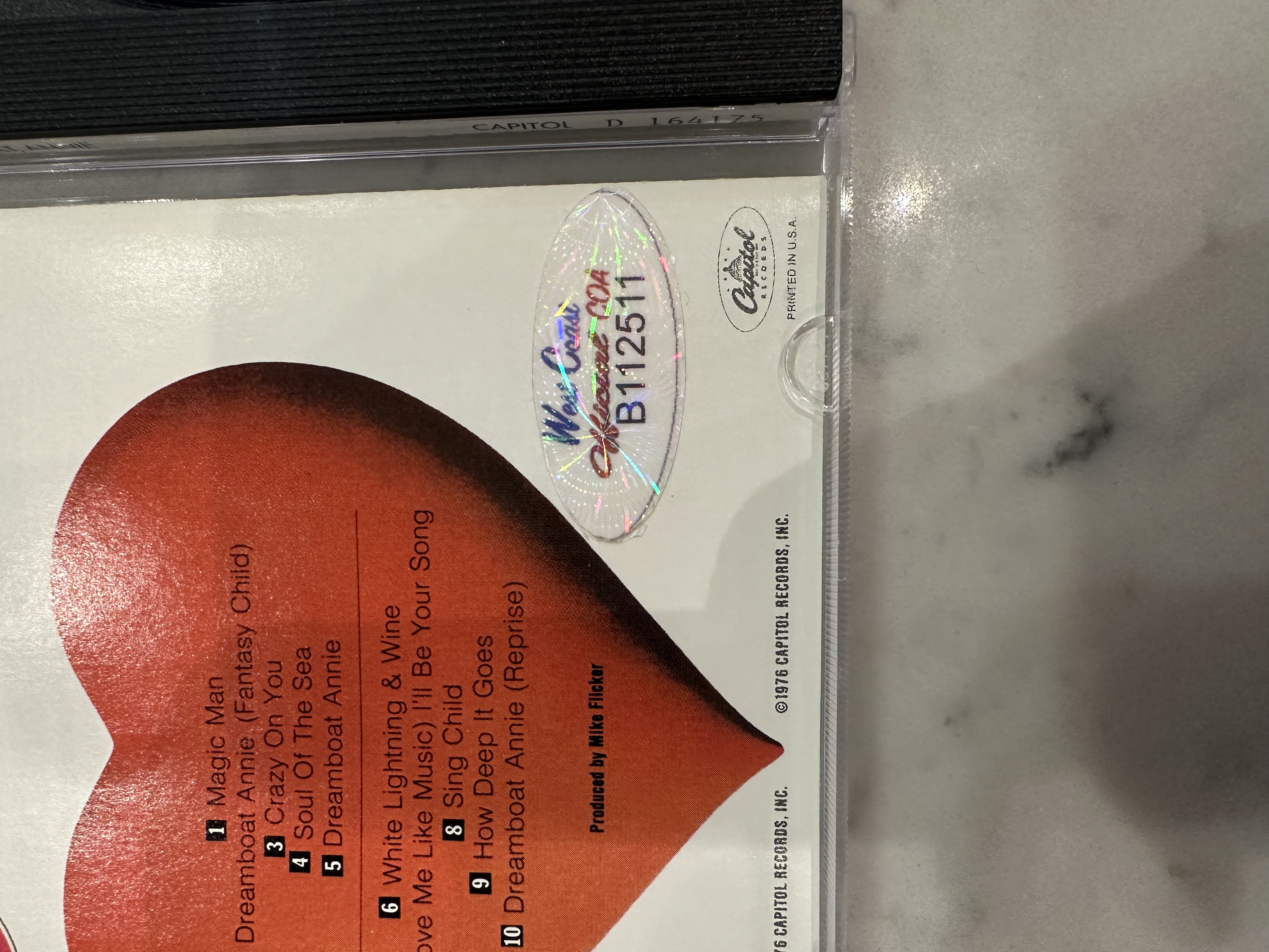 B112511 heart dreamboat Annie signed autograph CD booklet signed by Anne Wilson, and Nancy Wilson