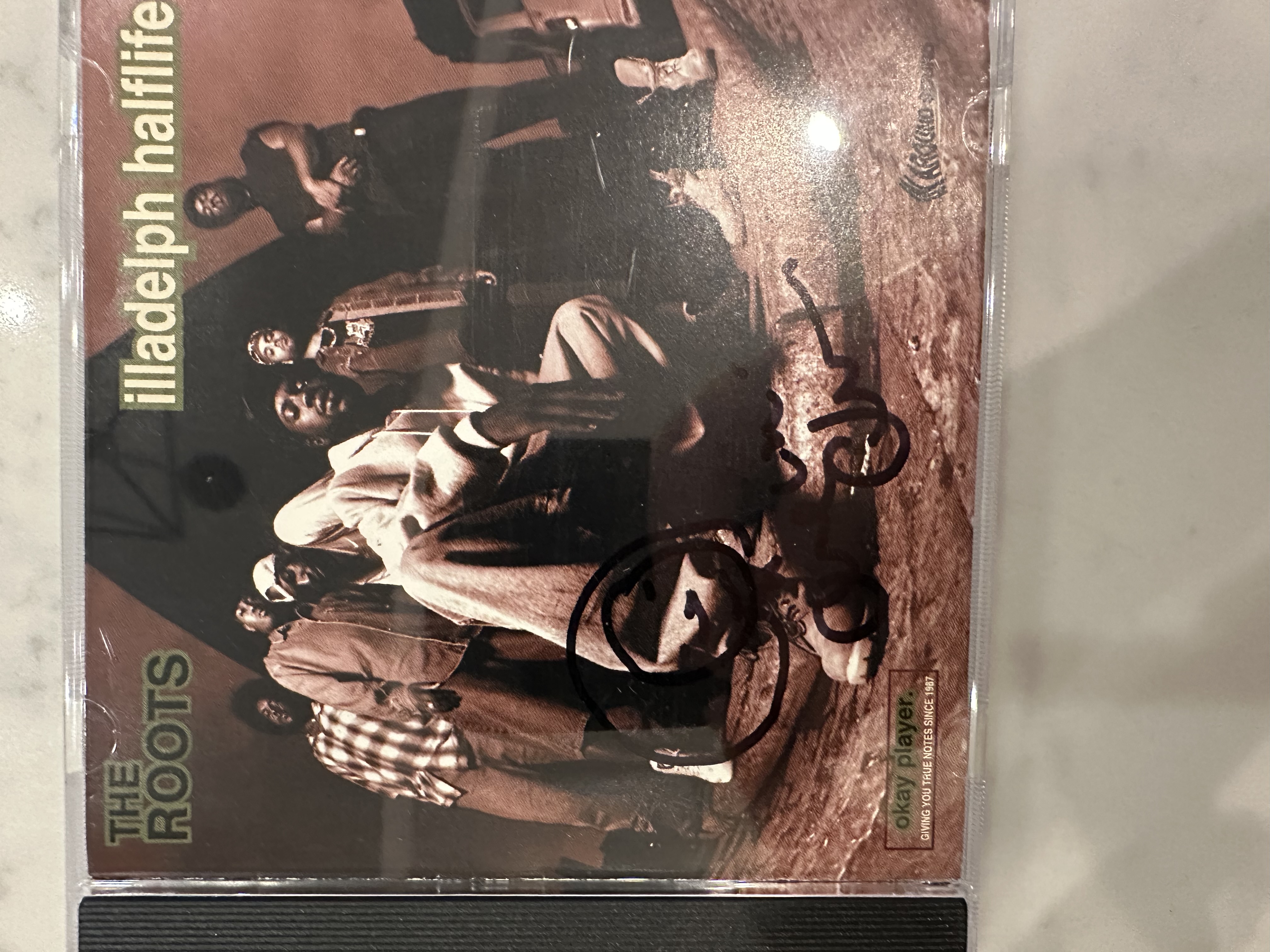 B11257 the roots illadelph halflife signed autographed CD booklet signed by Questlove