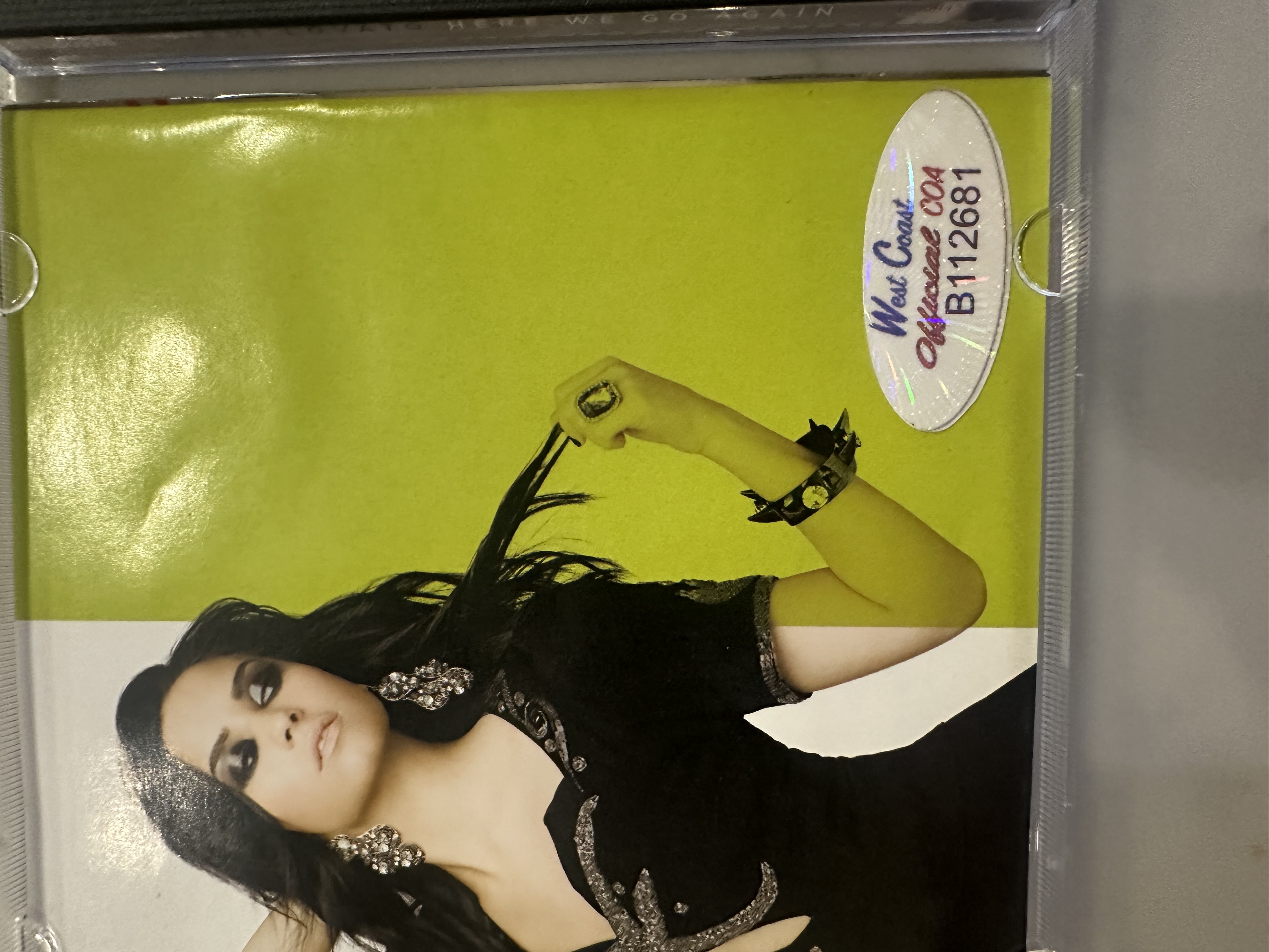 B 112681 Demi Lovato here we go again signed autograph CD